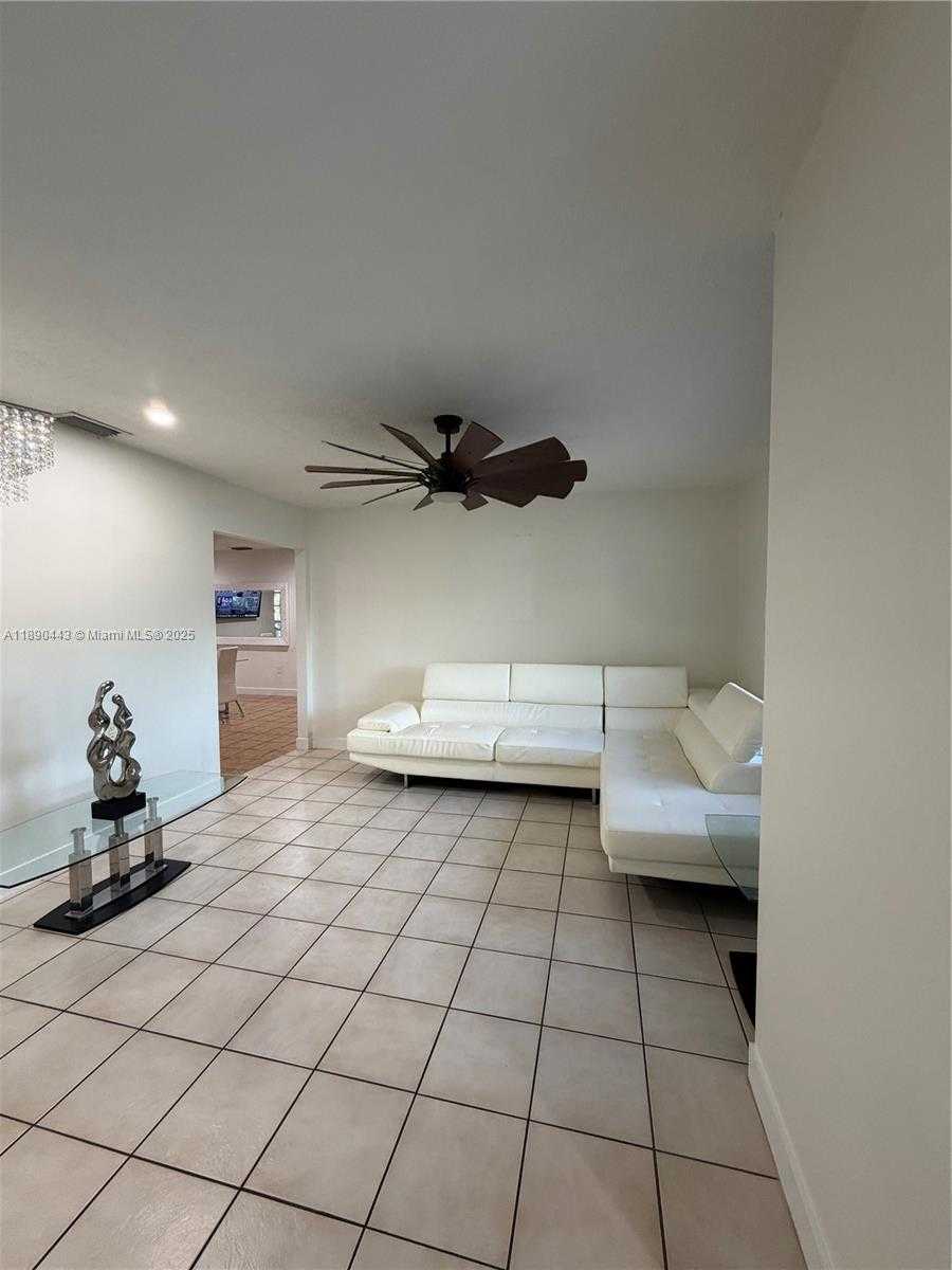 Small Image of 17404 SOUTH WEST 245TH TER, Homestead Number 8