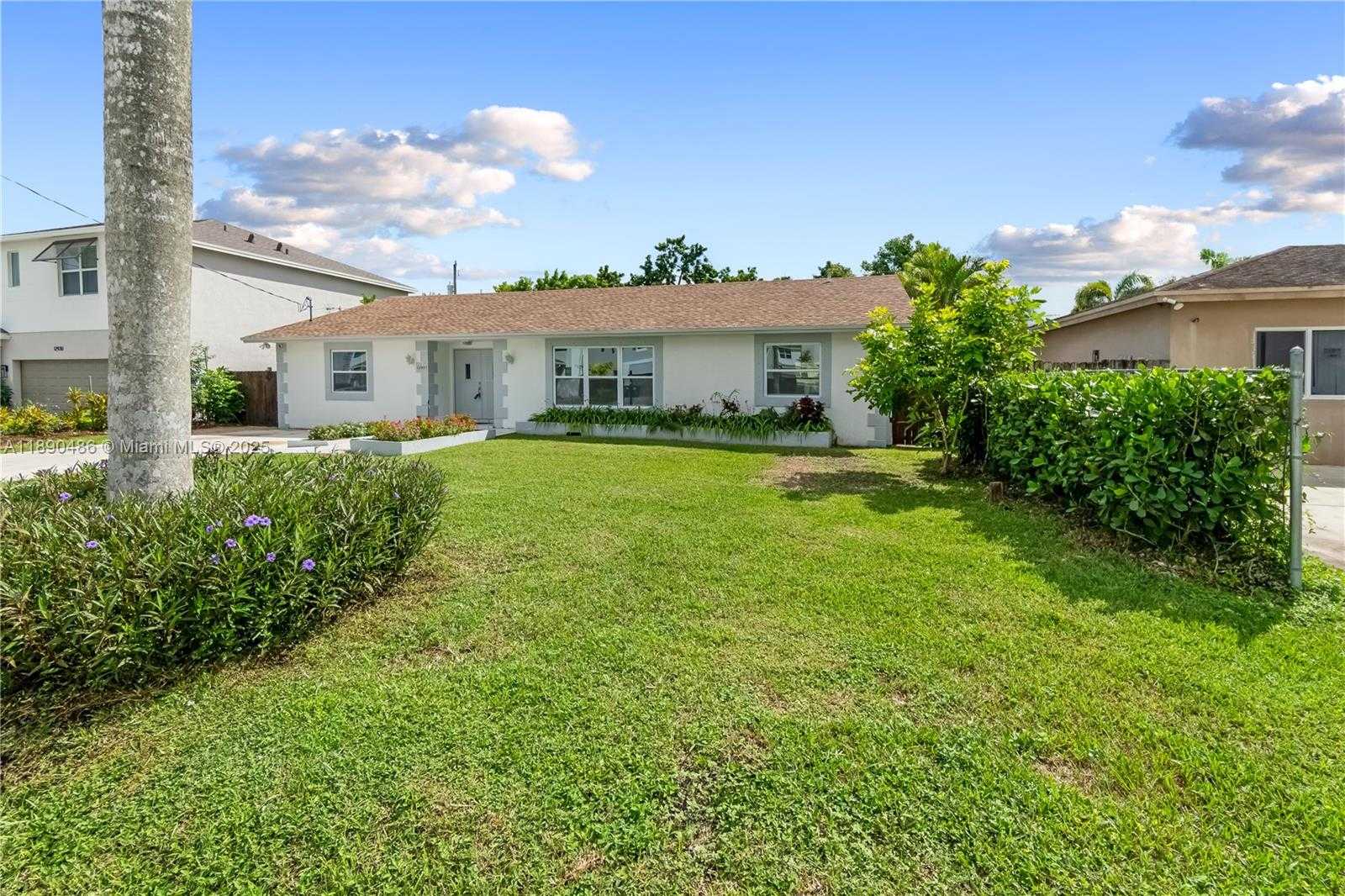 Small Image of 12950 SOUTH WEST 267TH ST, Homestead Number 2