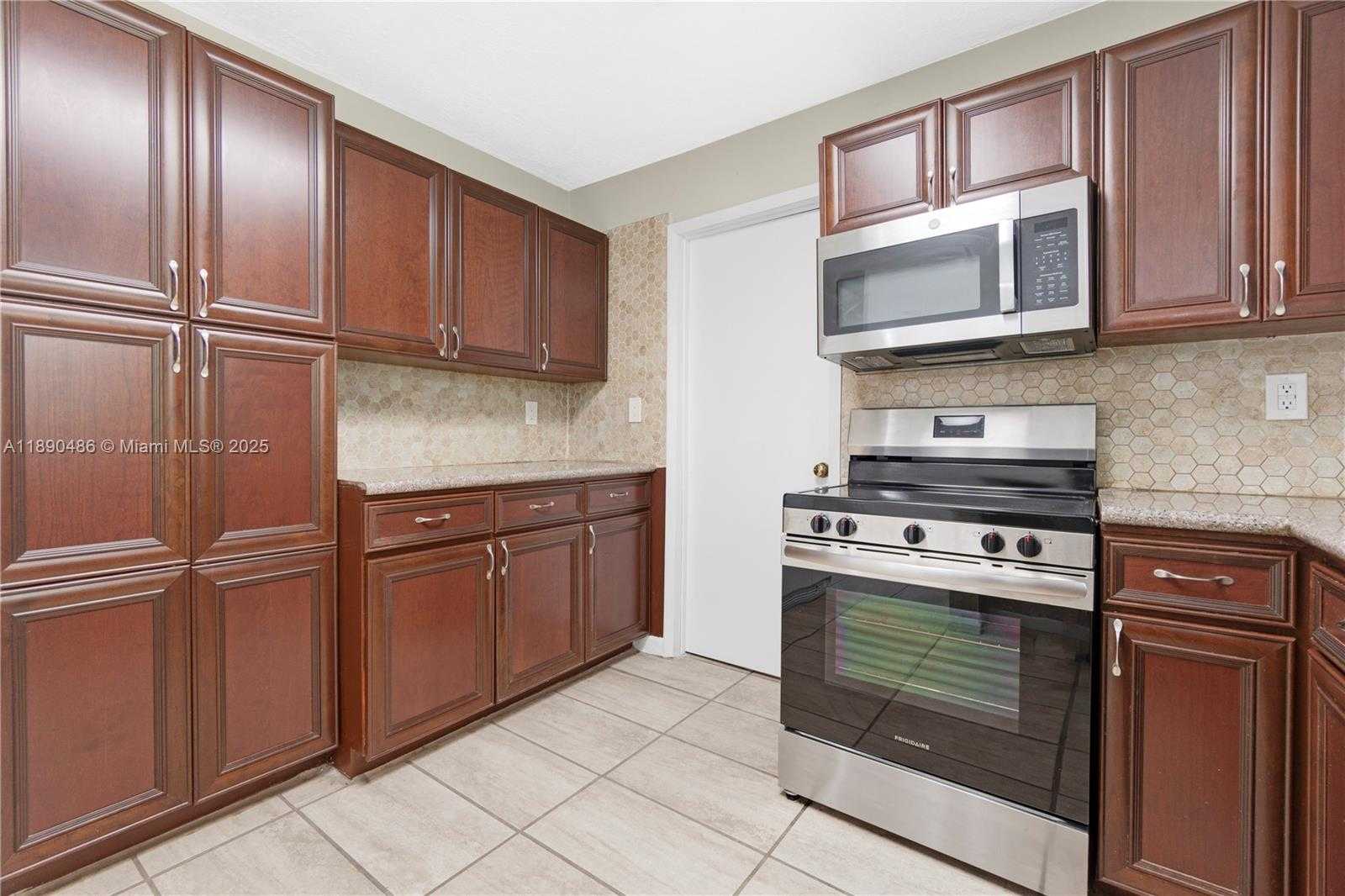 Small Image of 12950 SOUTH WEST 267TH ST, Homestead Number 7