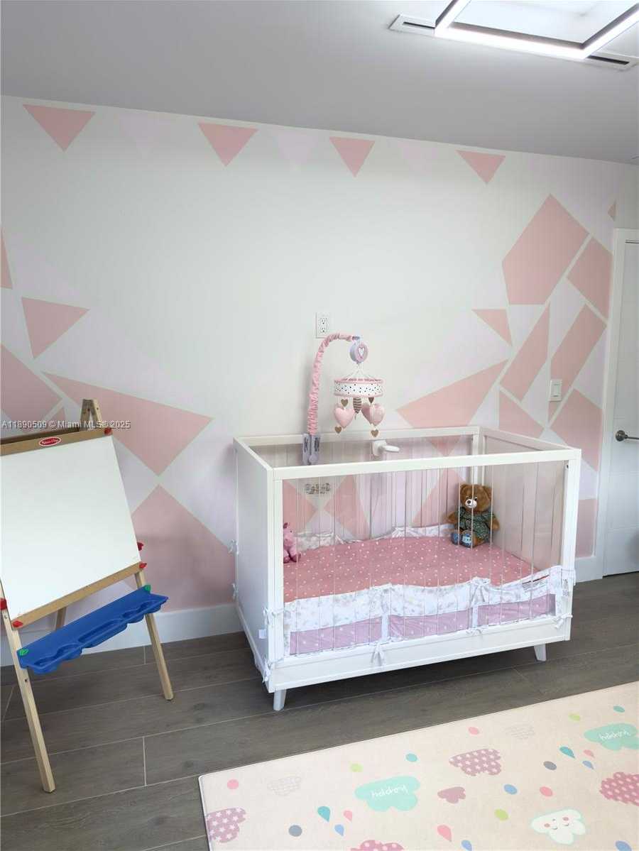 Small Image of 2350 NORTH EAST 194TH ST, Miami Number 22