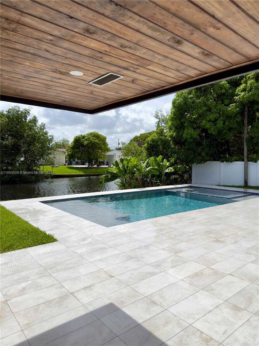 Small Image of 2350 NORTH EAST 194TH ST, Miami Number 24