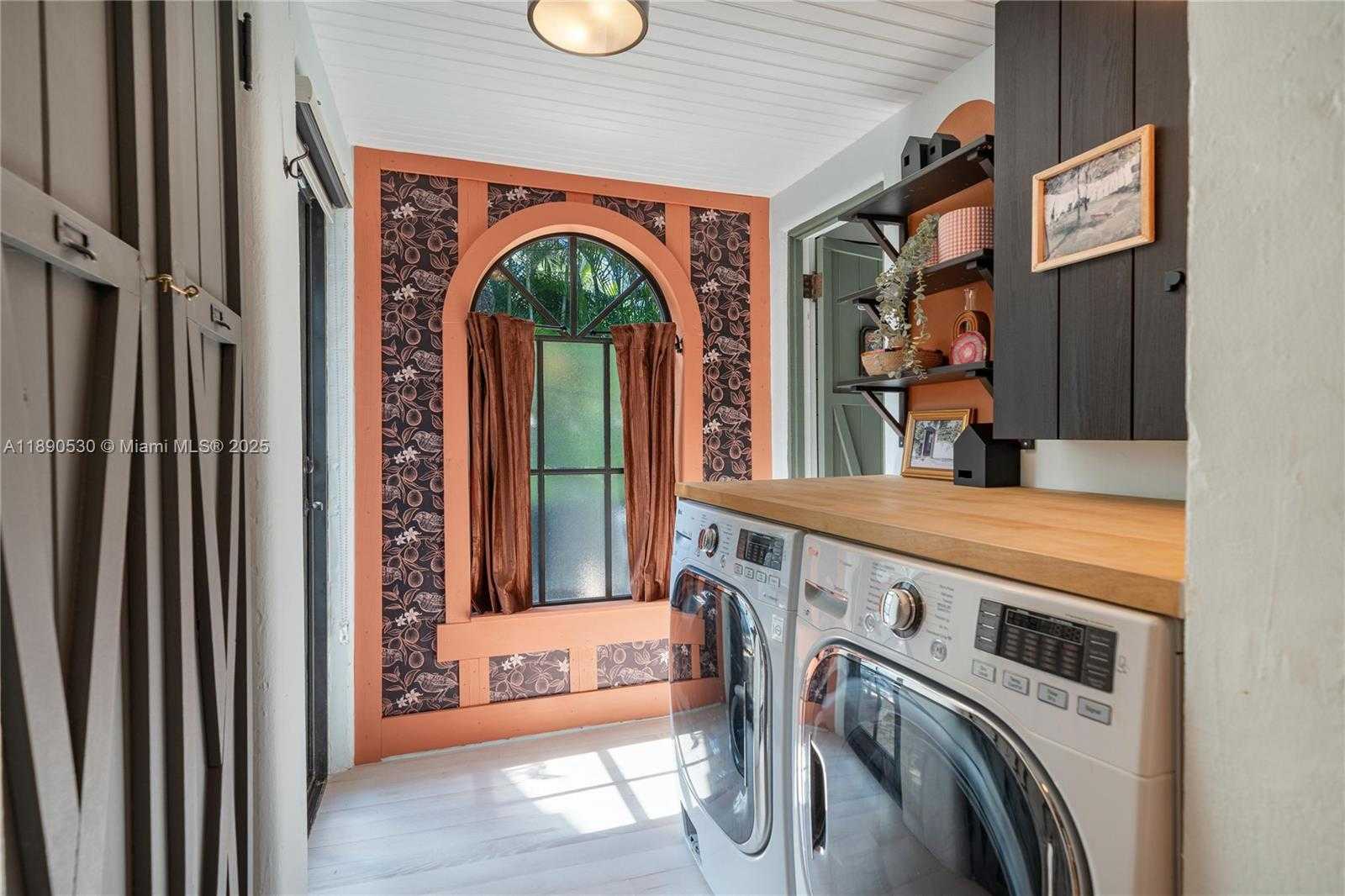 Small Image of 3650 NORTH BAY HOMES DR, Miami Number 13