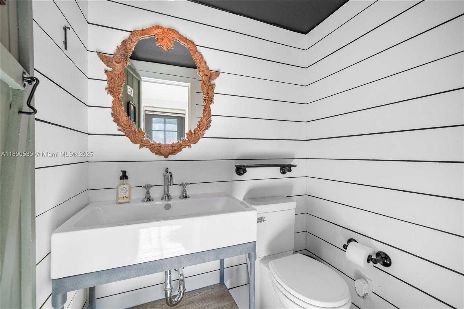Small Image of 3650 NORTH BAY HOMES DR, Miami Number 14