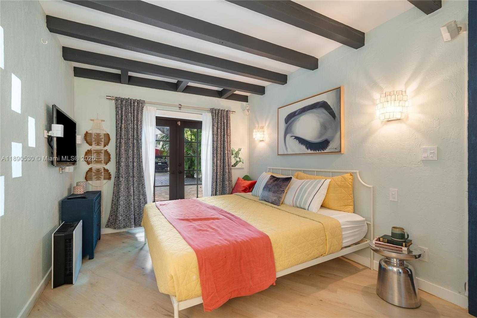 Small Image of 3650 NORTH BAY HOMES DR, Miami Number 20