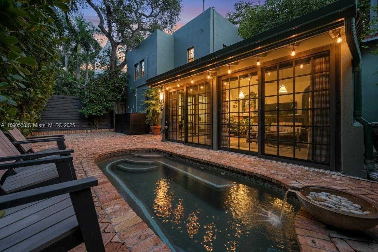 Small Image of 3650 NORTH BAY HOMES DR, Miami Number 33