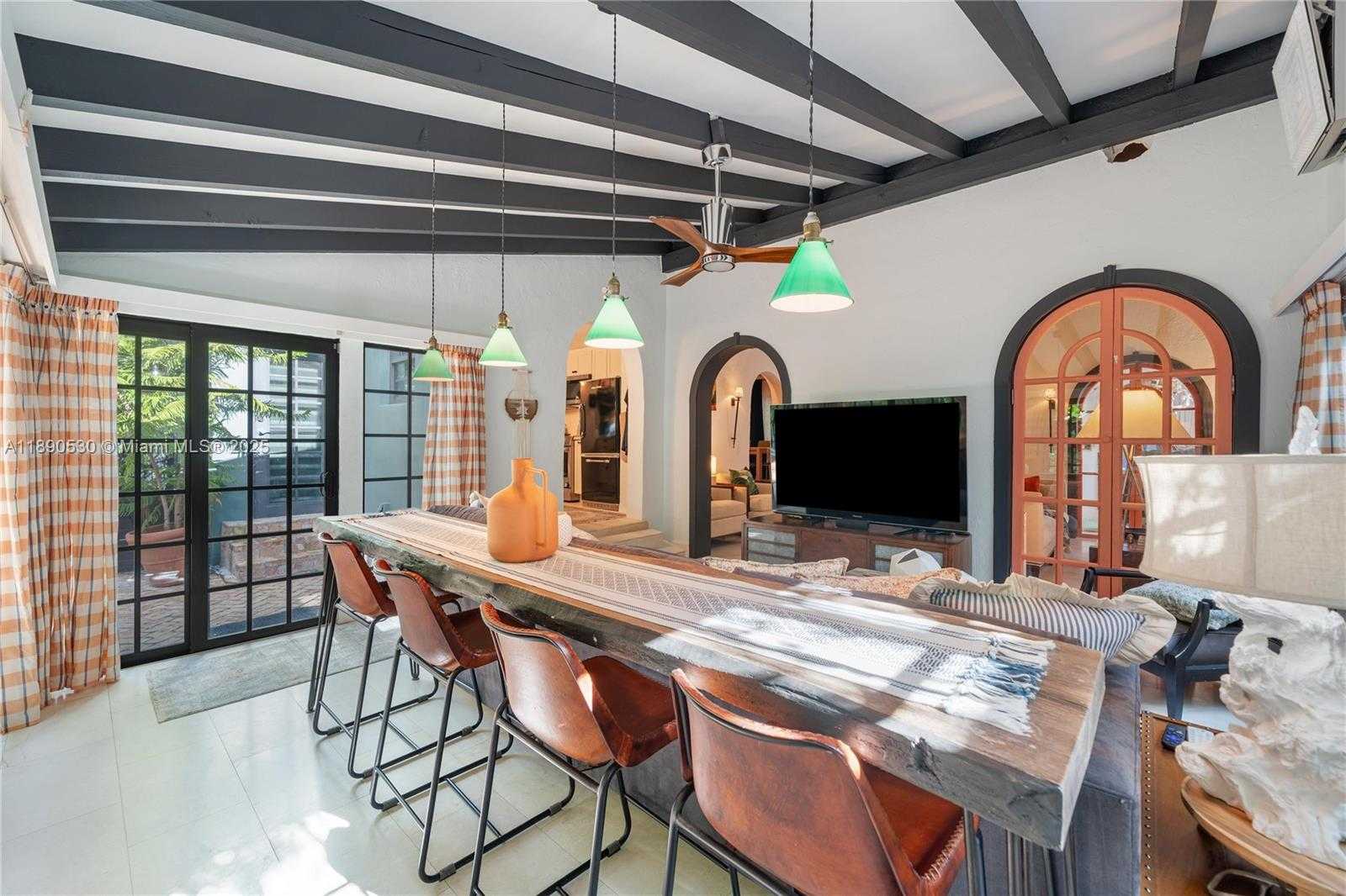 Small Image of 3650 NORTH BAY HOMES DR, Miami Number 9