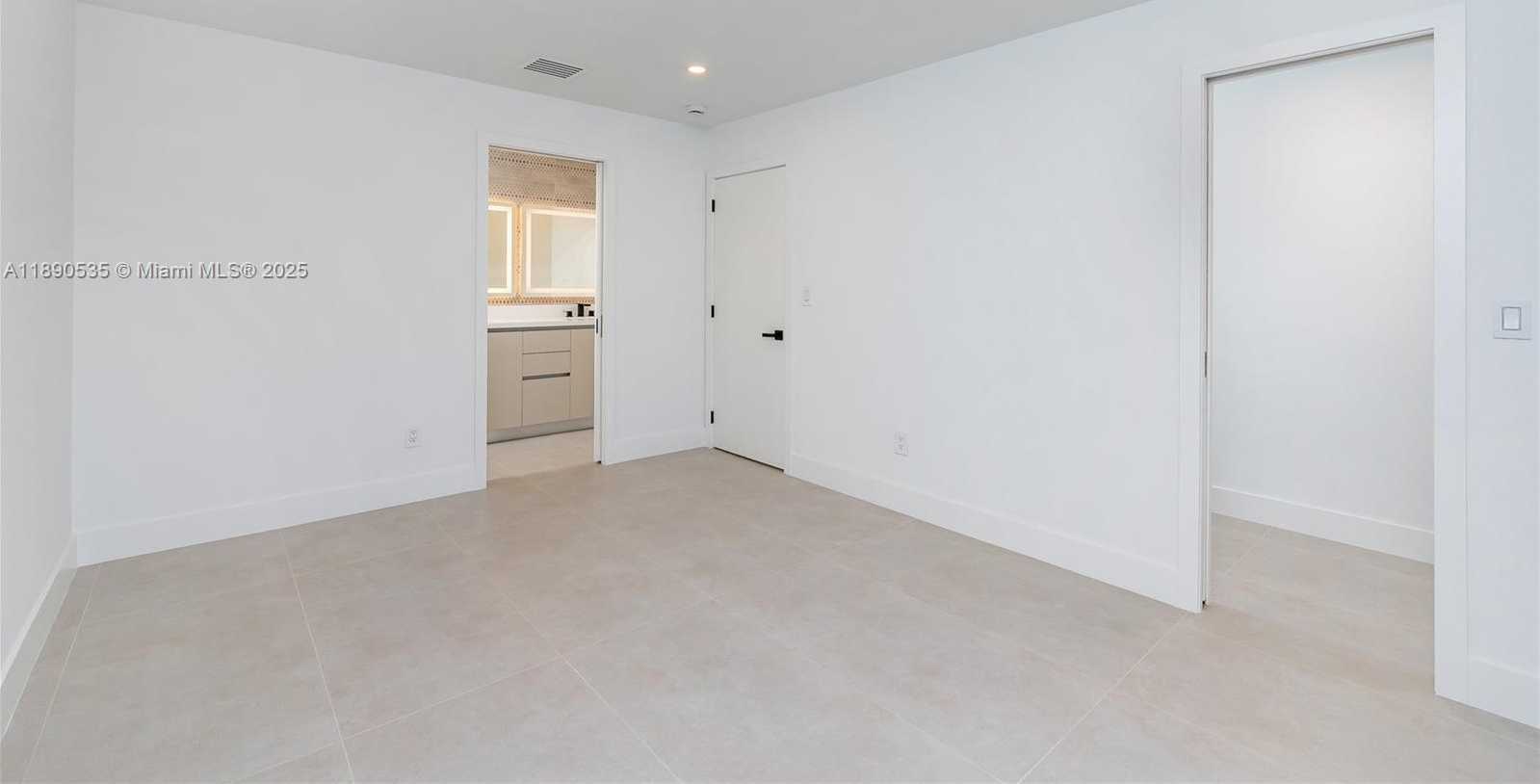 Small Image of 9230 SOUTH WEST 183RD TER, Palmetto Bay Number 12