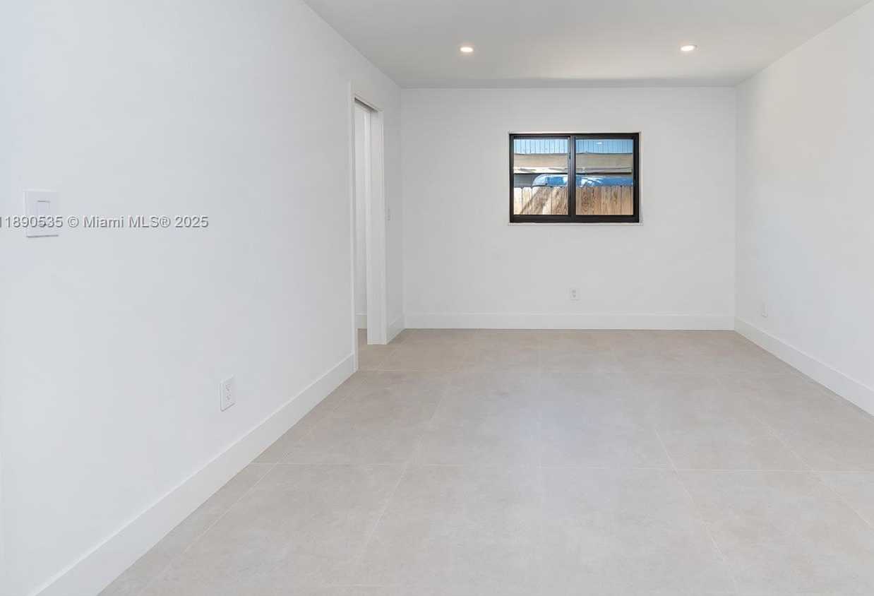 Small Image of 9230 SOUTH WEST 183RD TER, Palmetto Bay Number 14