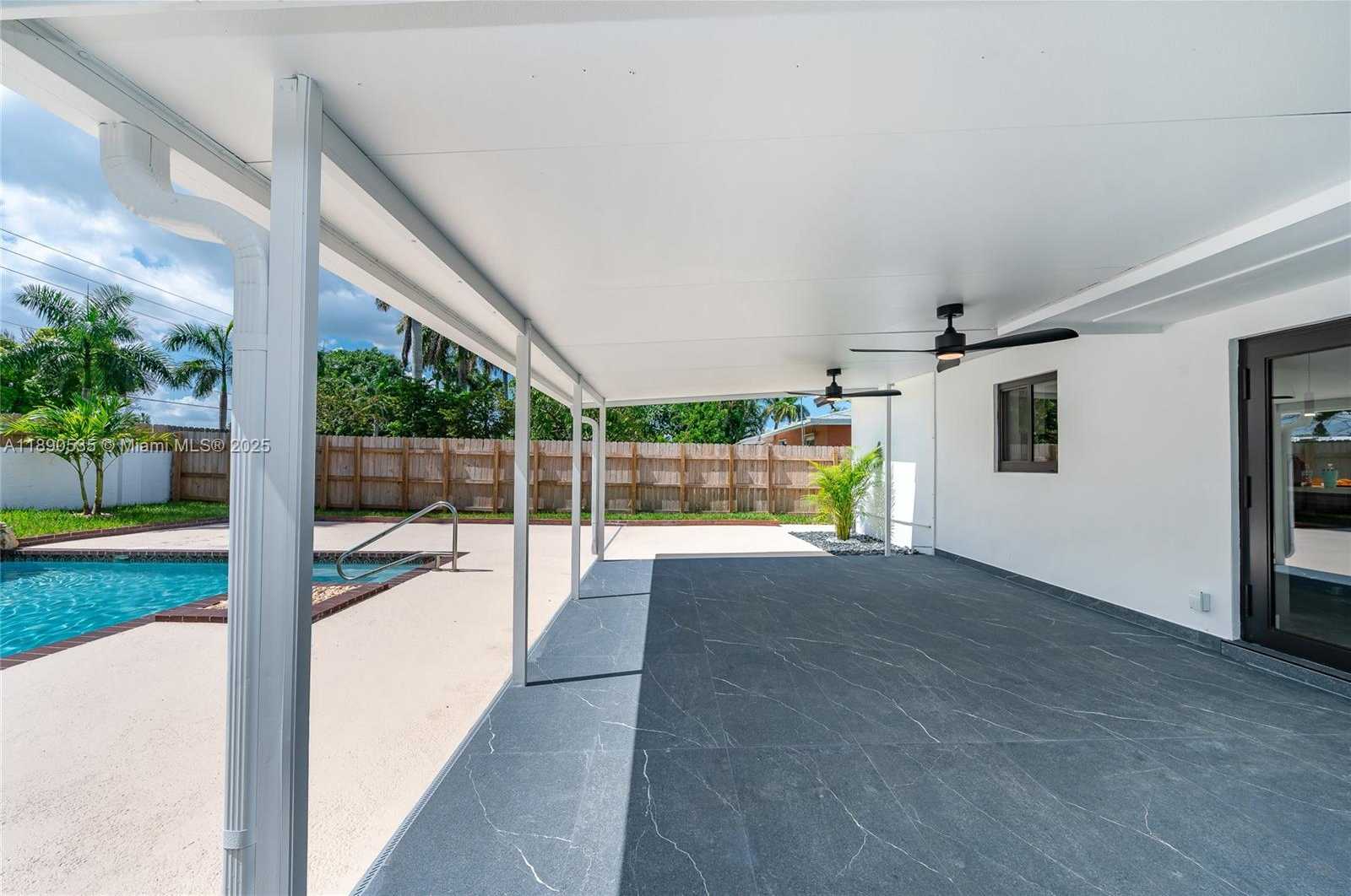 Small Image of 9230 SOUTH WEST 183RD TER, Palmetto Bay Number 25