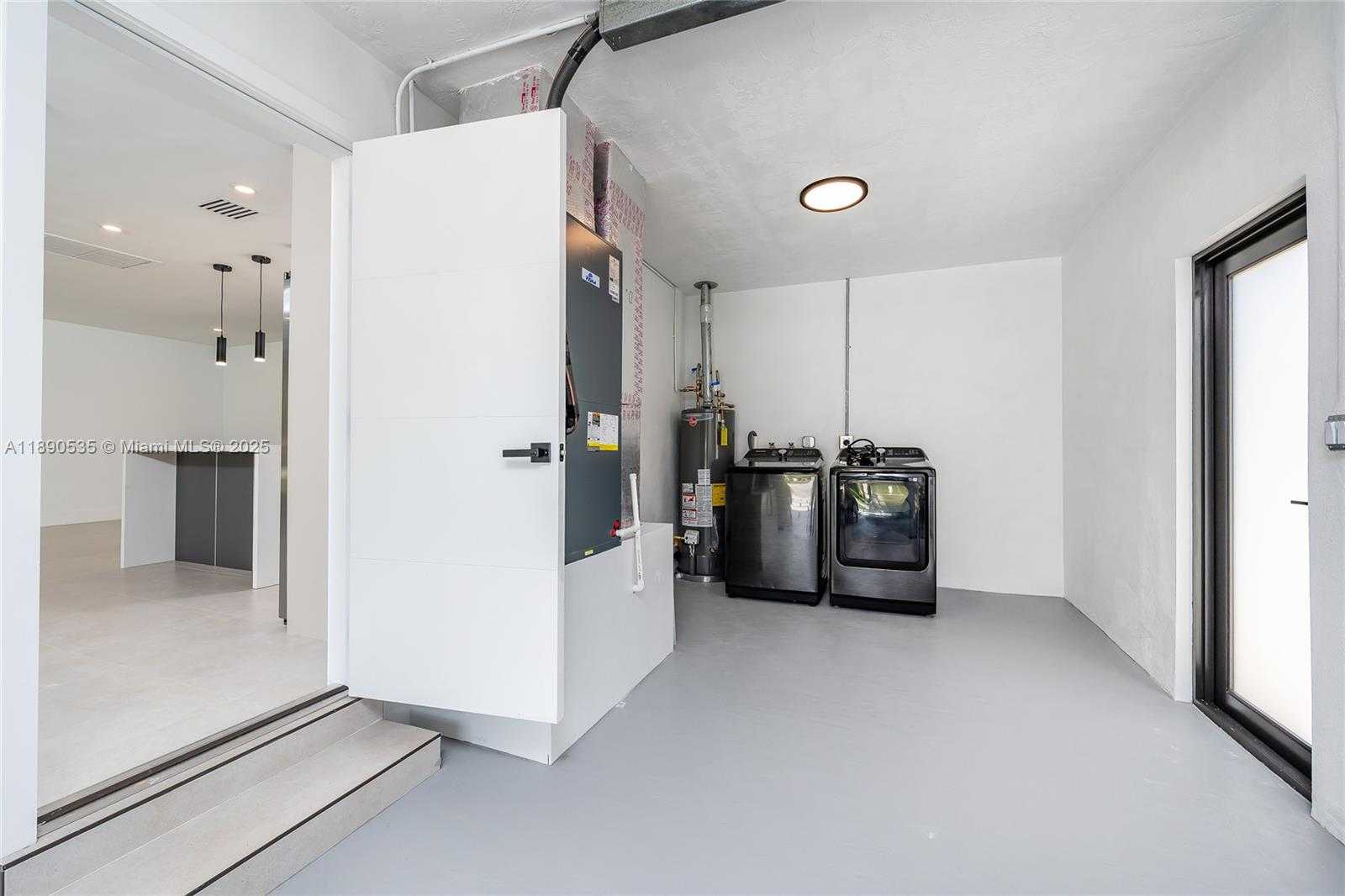 Small Image of 9230 SOUTH WEST 183RD TER, Palmetto Bay Number 39