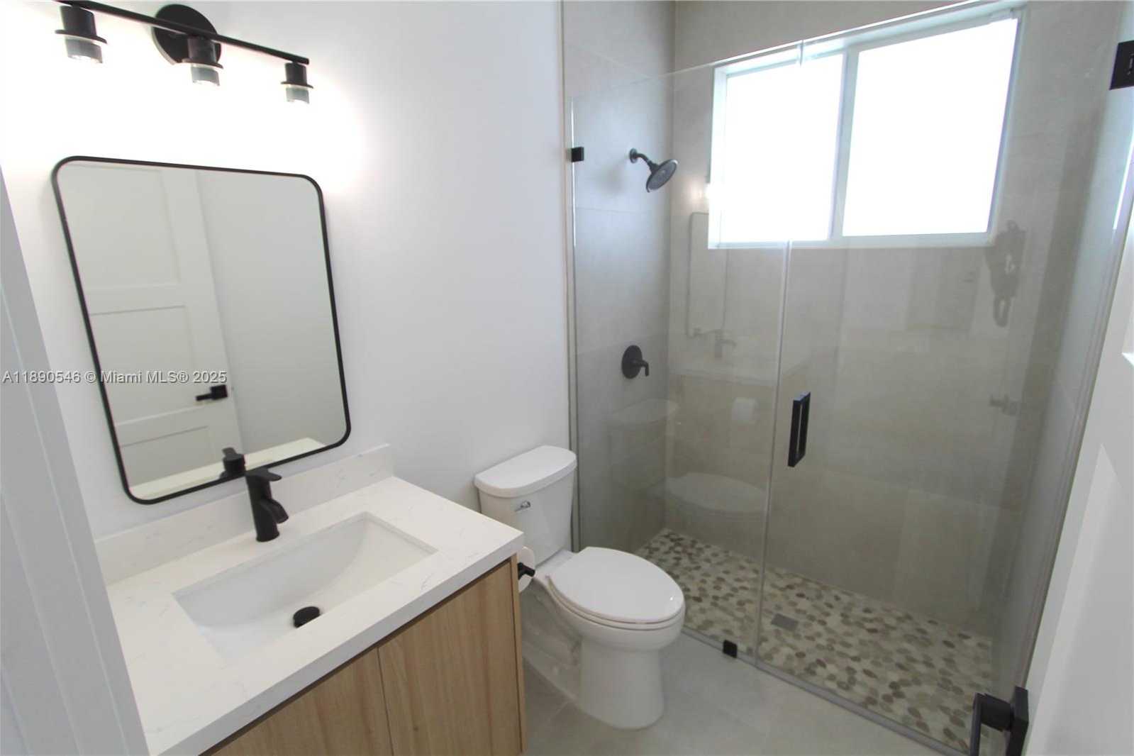 Small Image of 14980 BUCHANAN ST, Miami Number 26