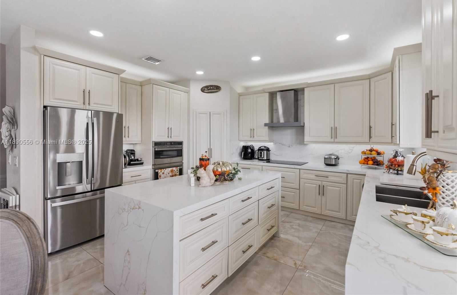 Small Image of 5413 SOUTH WEST 186TH WAY, Miramar Number 11