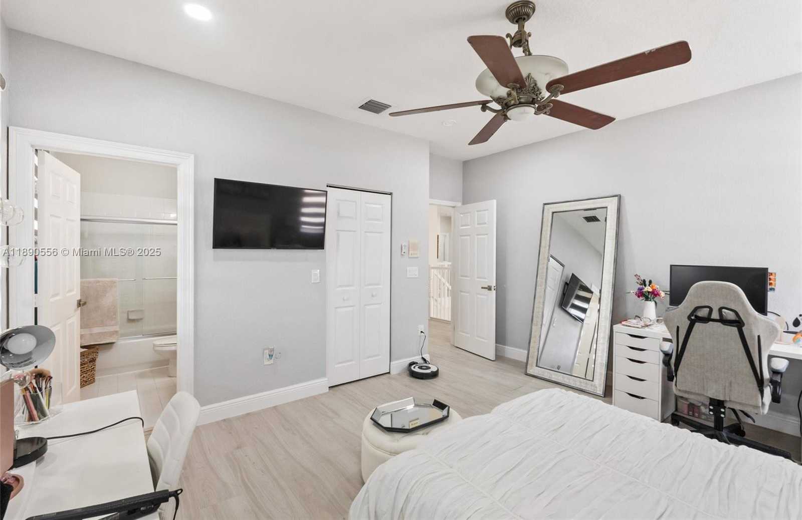 Small Image of 5413 SOUTH WEST 186TH WAY, Miramar Number 22