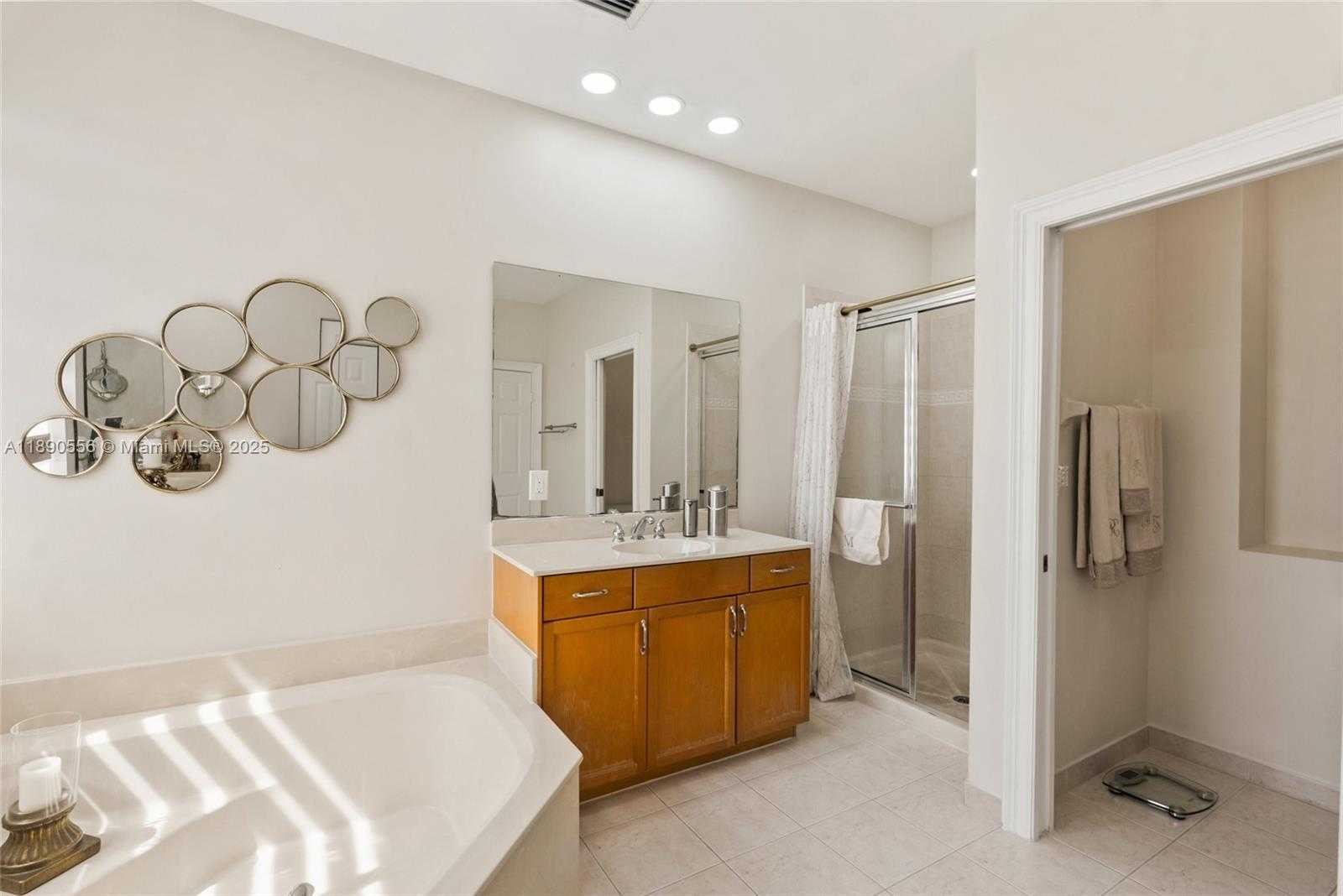 Small Image of 5413 SOUTH WEST 186TH WAY, Miramar Number 33