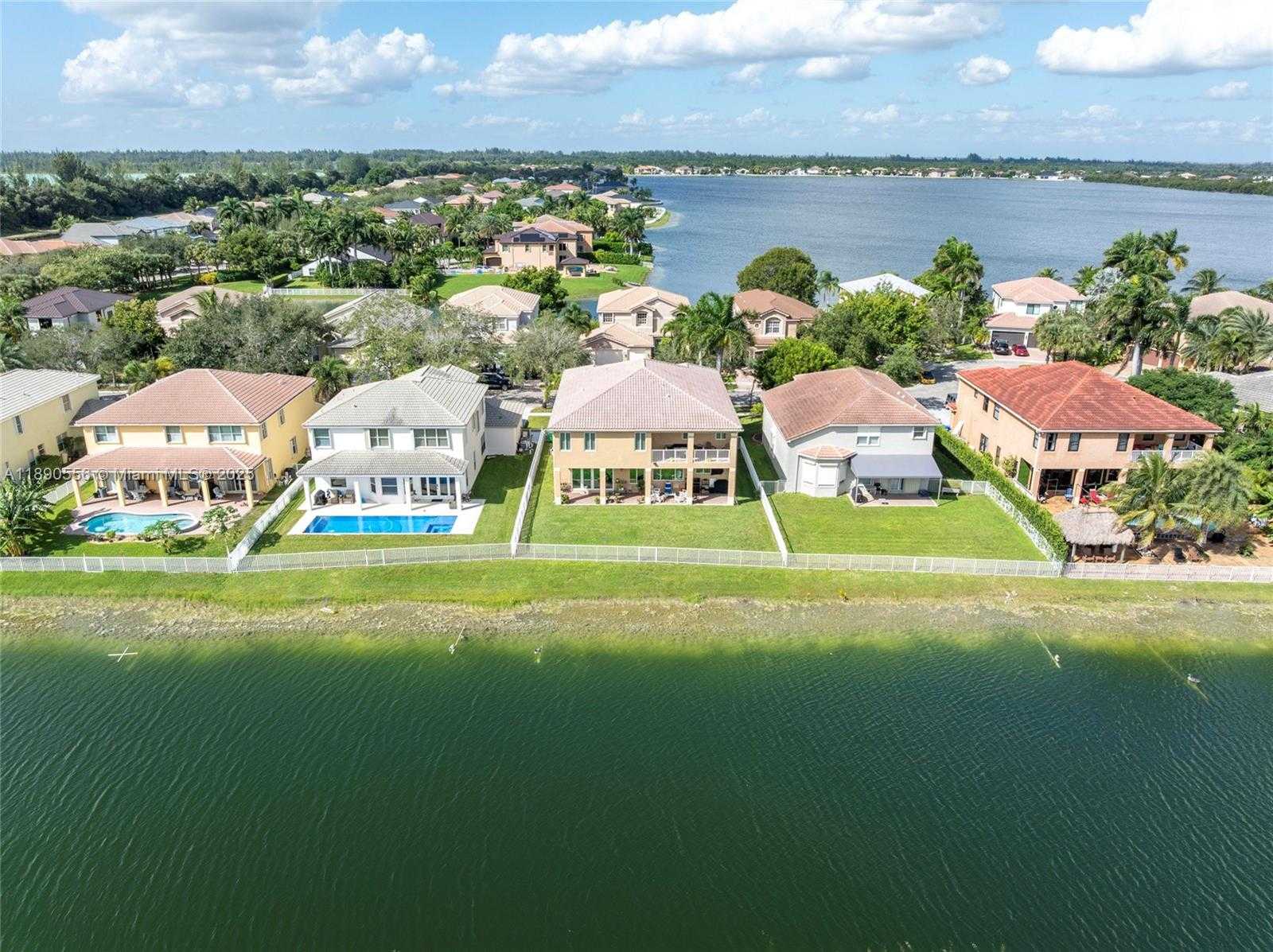 Small Image of 5413 SOUTH WEST 186TH WAY, Miramar Number 44