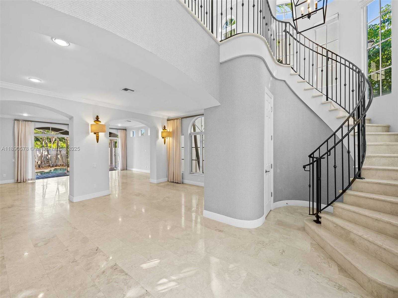 Small Image of 821 SOUTH EAST 2ND CT, Fort Lauderdale Number 12