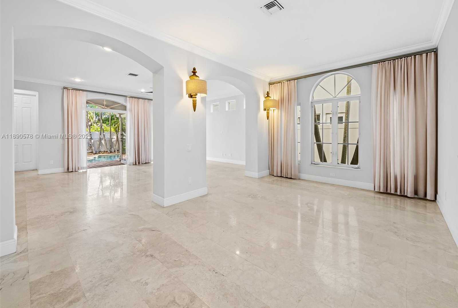 Small Image of 821 SOUTH EAST 2ND CT, Fort Lauderdale Number 20