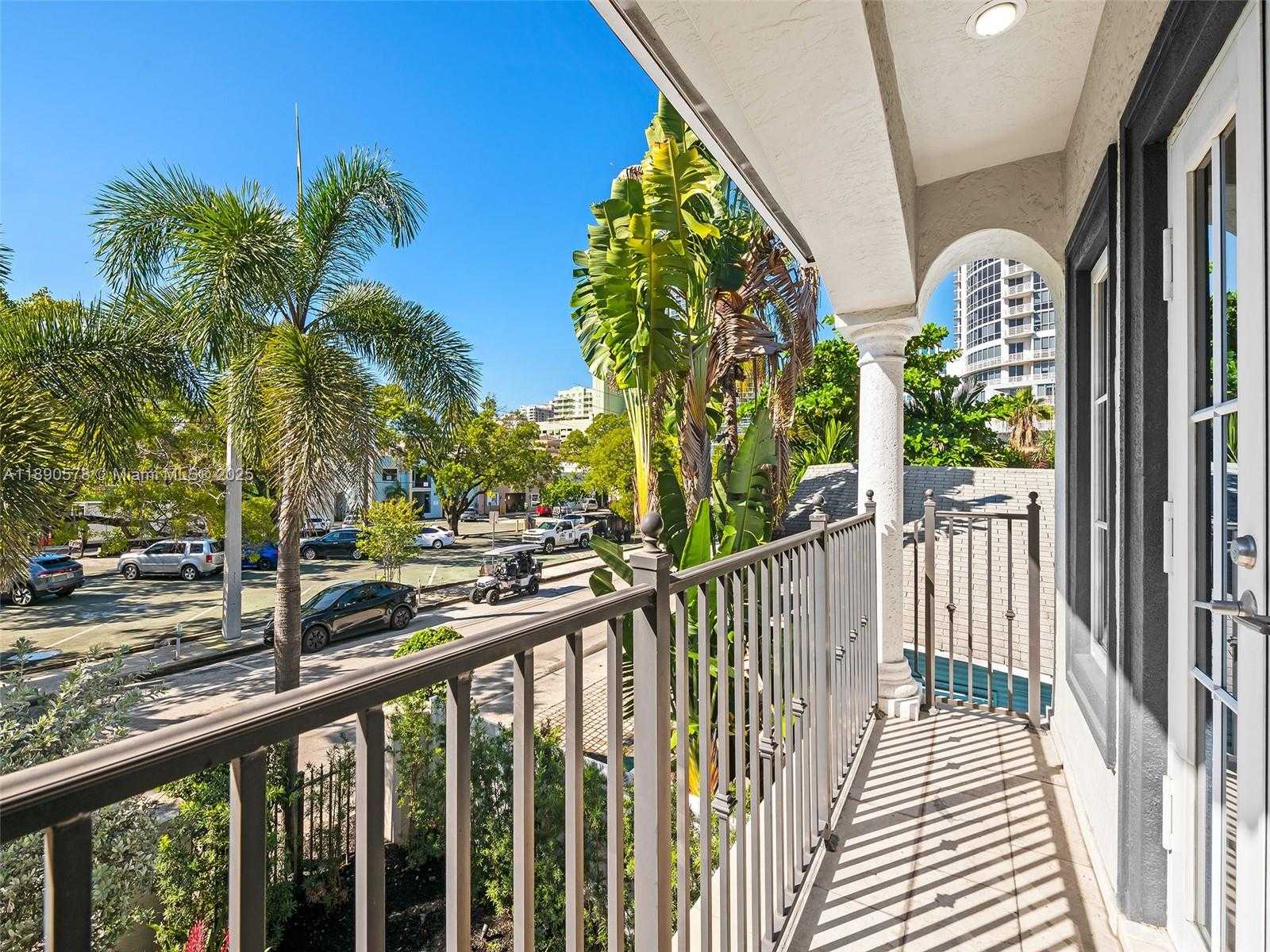 Small Image of 821 SOUTH EAST 2ND CT, Fort Lauderdale Number 31