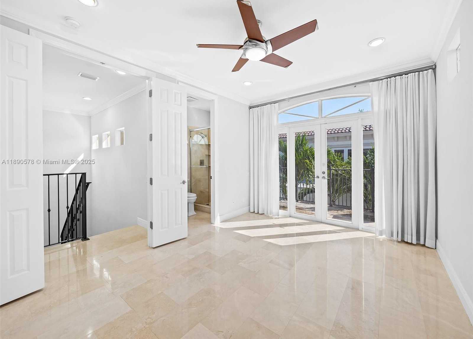 Small Image of 821 SOUTH EAST 2ND CT, Fort Lauderdale Number 36