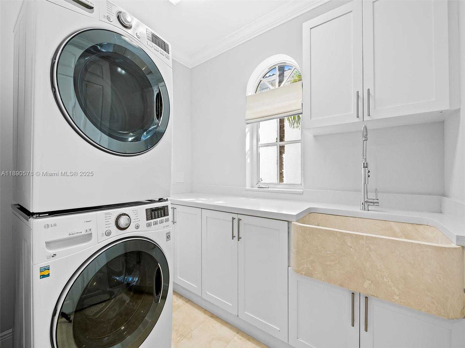 Small Image of 821 SOUTH EAST 2ND CT, Fort Lauderdale Number 41