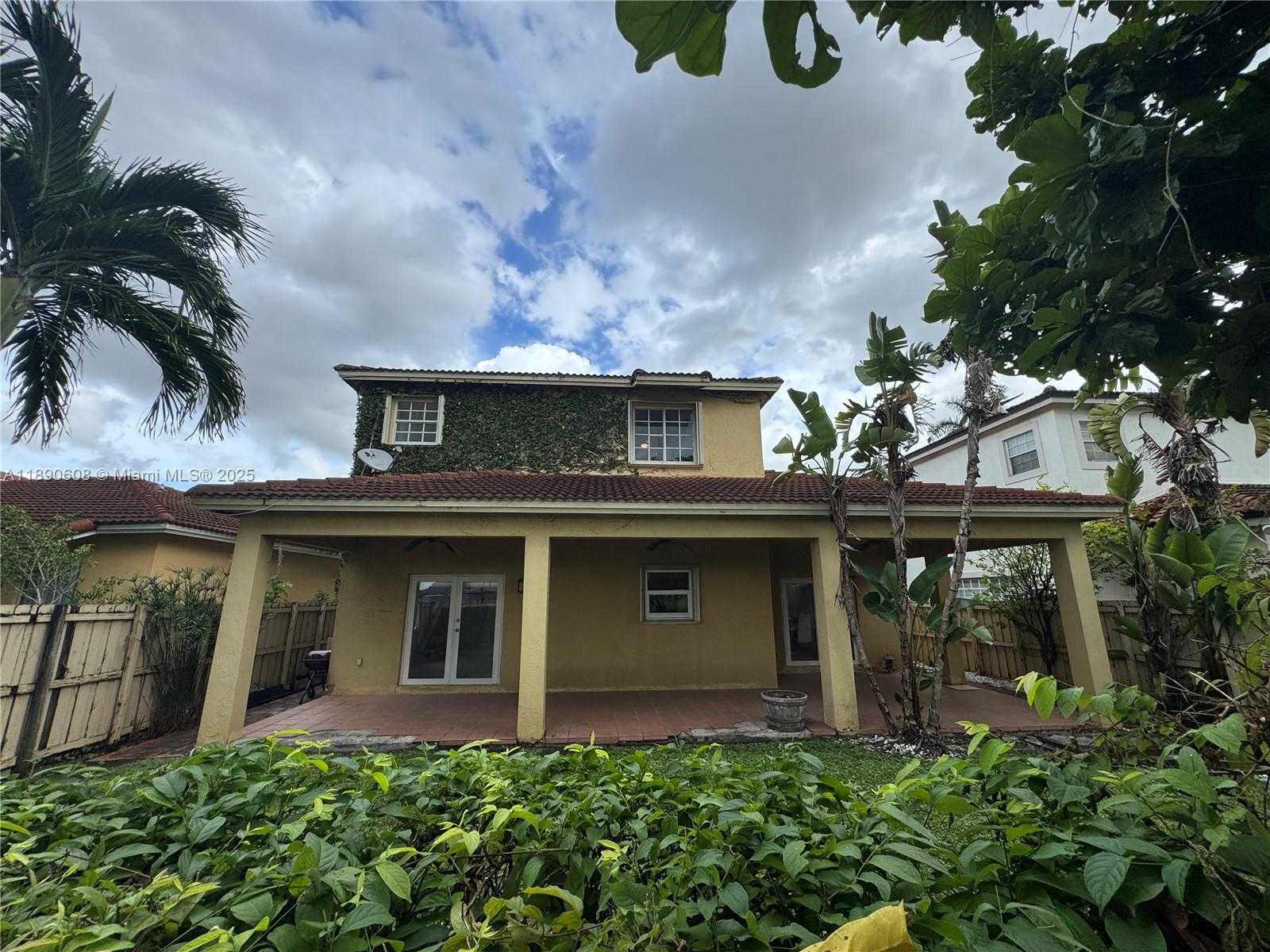 Small Image of 6742 SOUTH WEST 157TH CT, Miami Number 10
