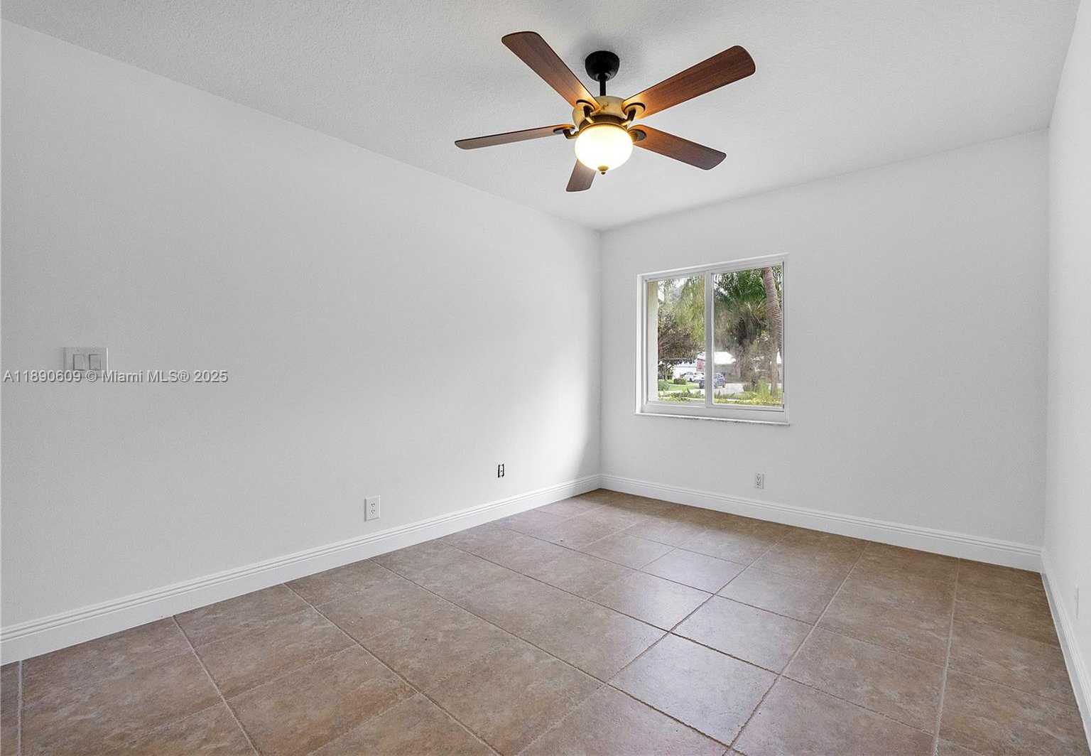 Small Image of 5667 NORTH CAMEO DR N, Boca Raton Number 18
