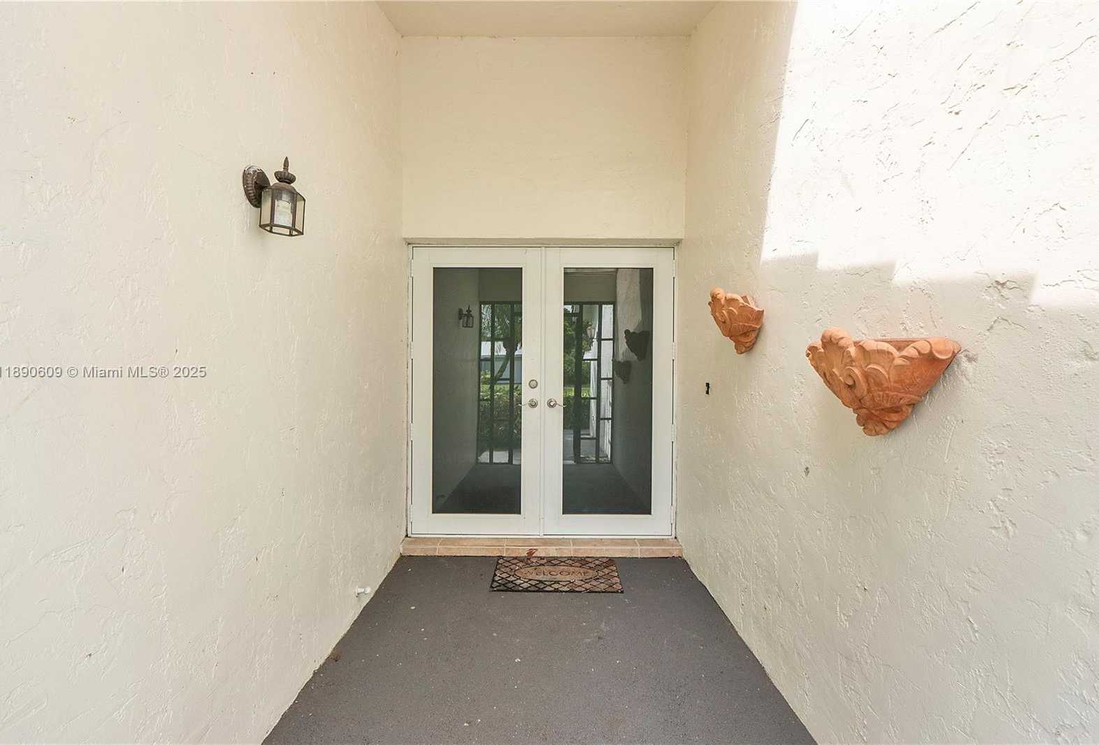 Small Image of 5667 NORTH CAMEO DR N, Boca Raton Number 6