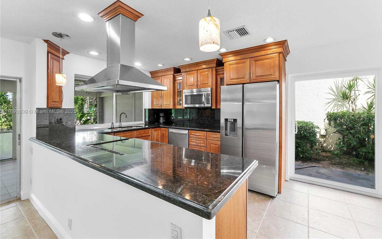 Small Image of 5667 NORTH CAMEO DR N, Boca Raton Number 7