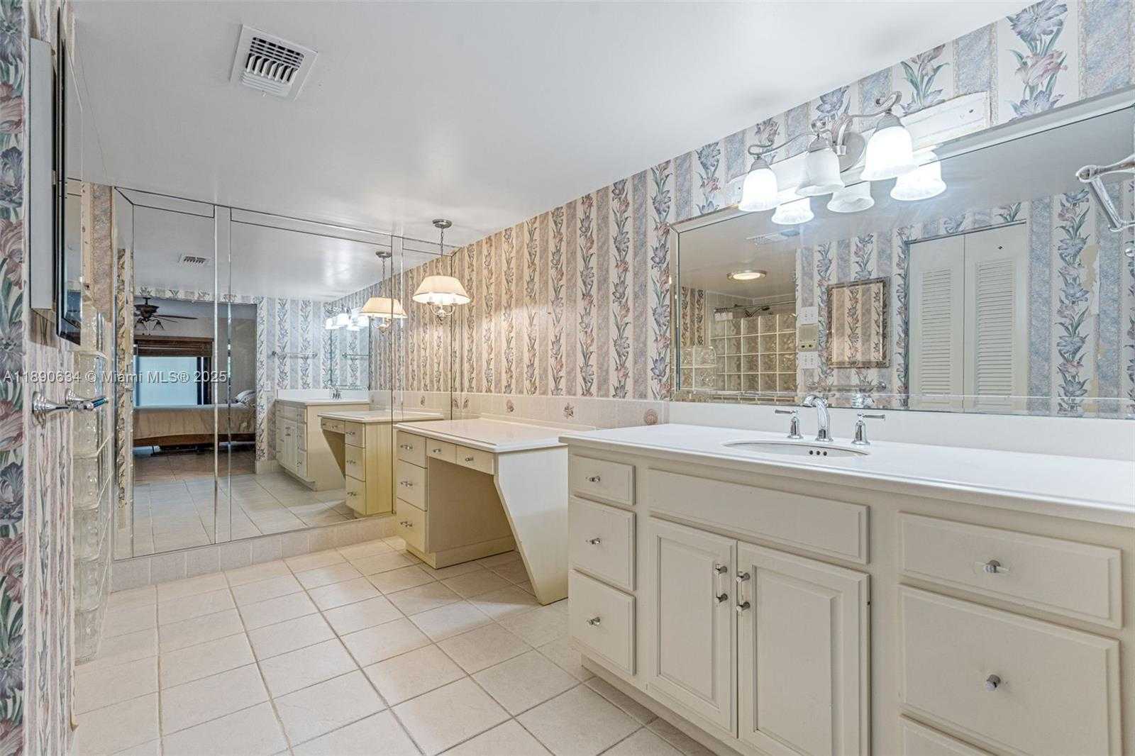 Small Image of 19435 EAST LAKE DR, Hialeah Number 19