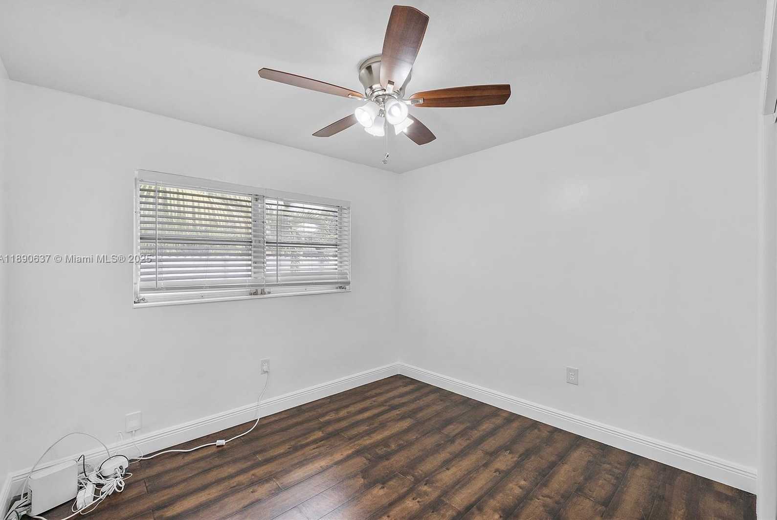 Small Image of 2261 UTOPIA DR, Miramar Number 11