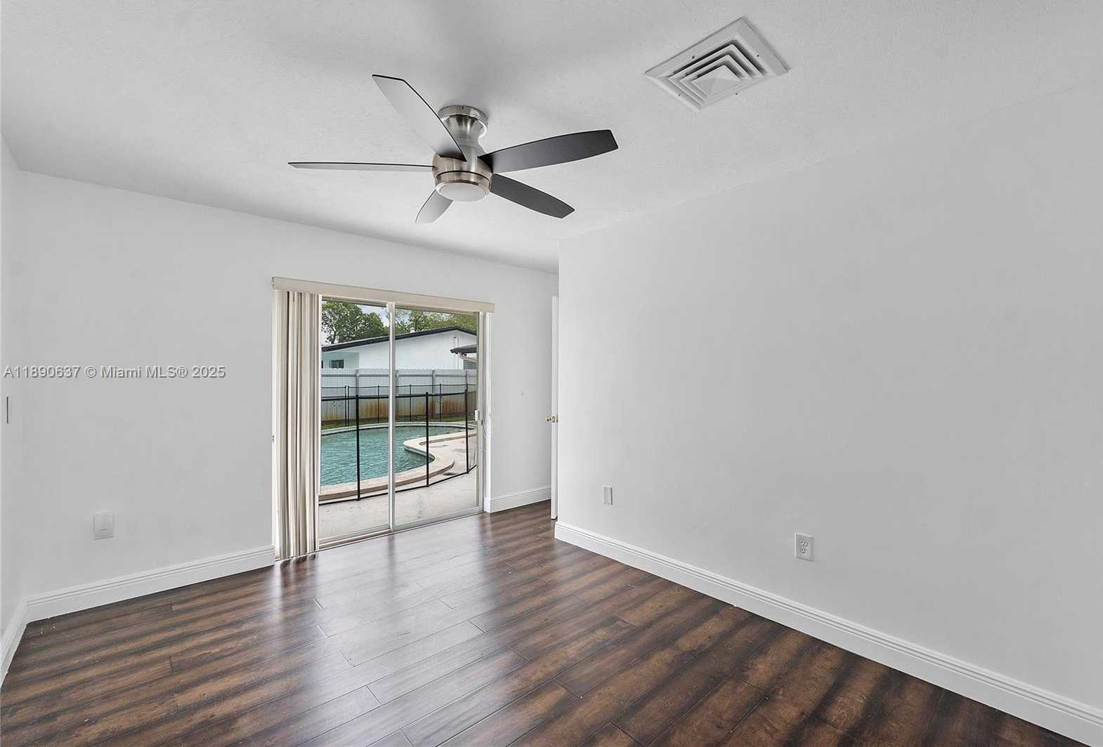 Small Image of 2261 UTOPIA DR, Miramar Number 13