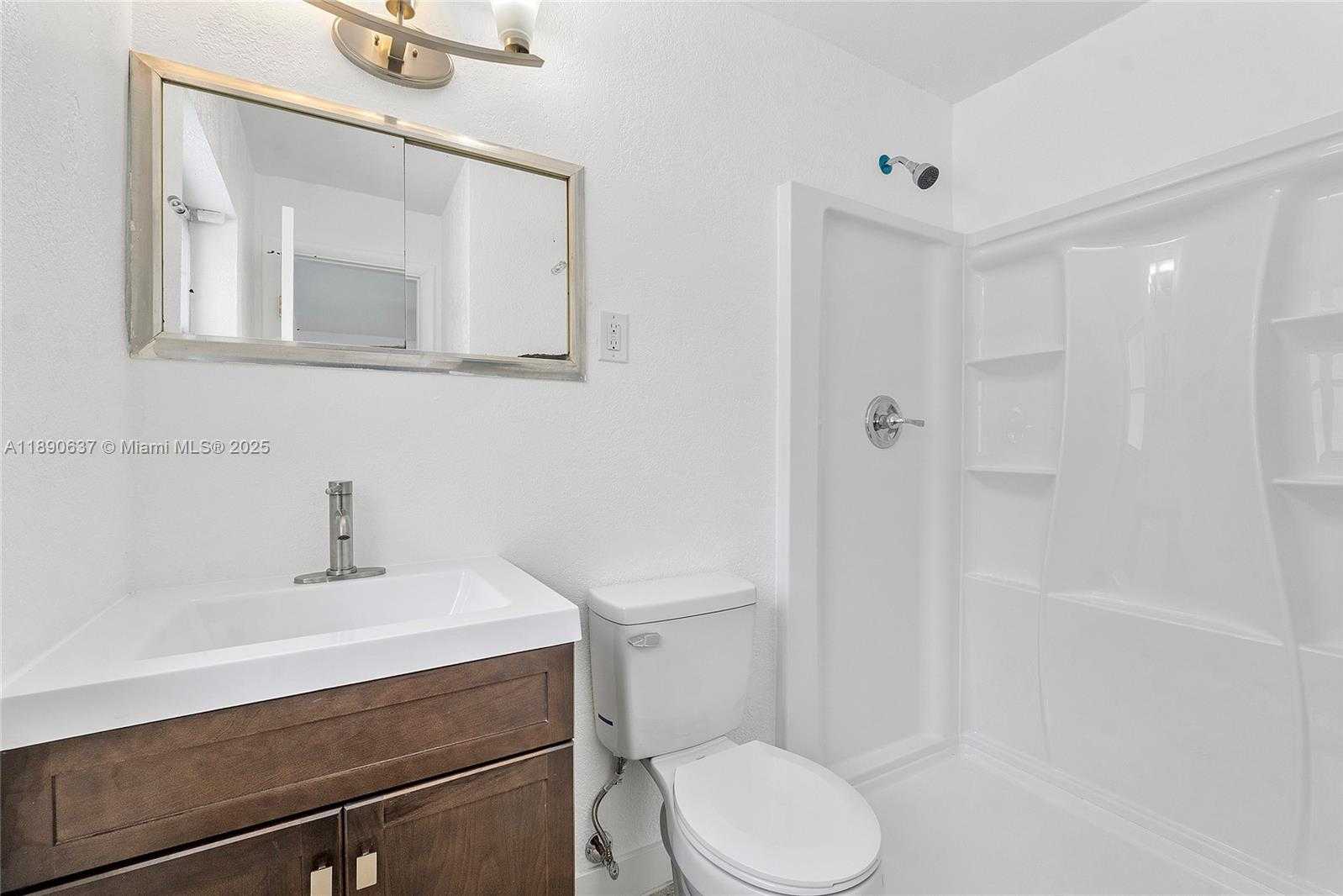 Small Image of 2261 UTOPIA DR, Miramar Number 17