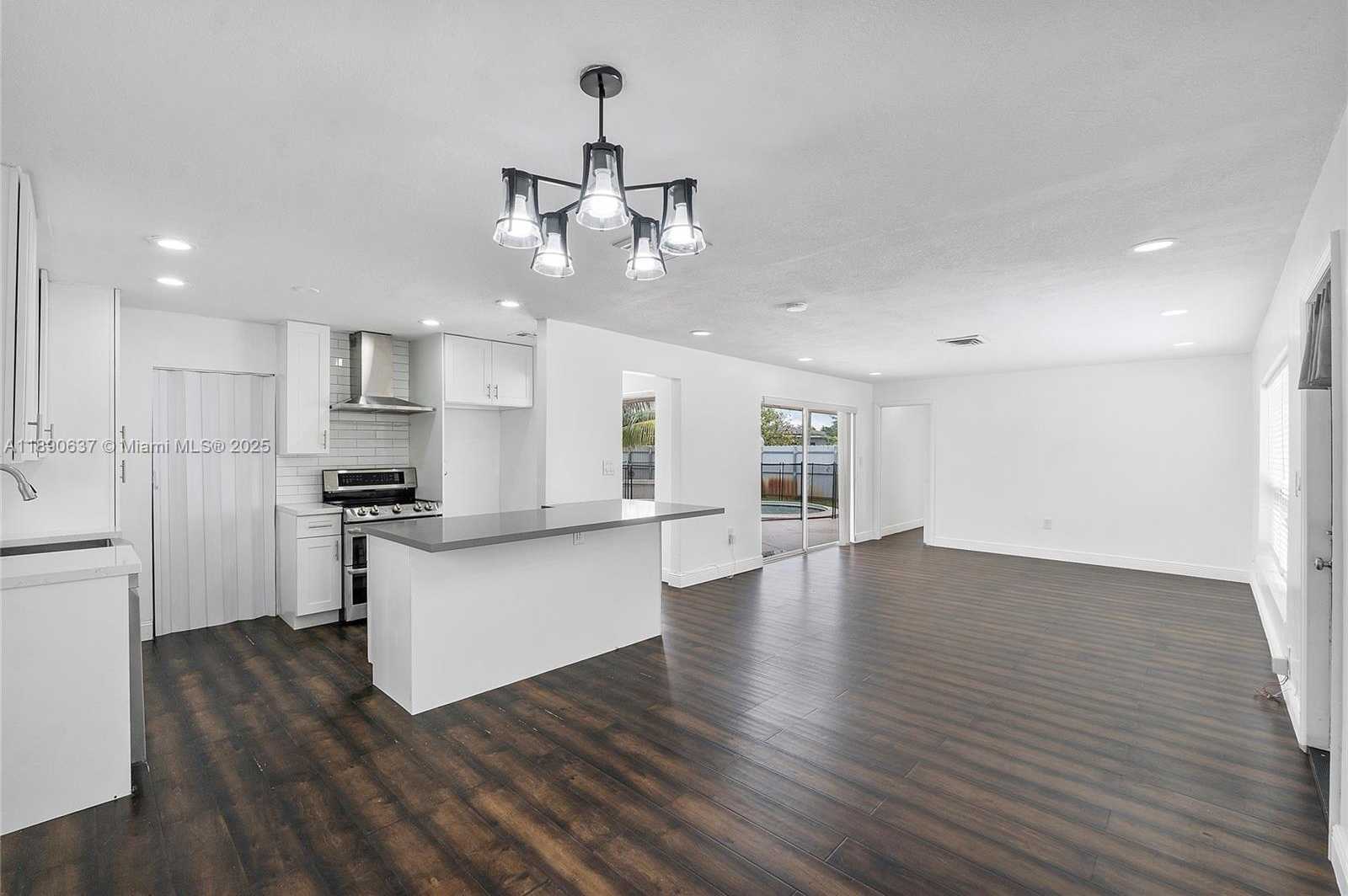 Small Image of 2261 UTOPIA DR, Miramar Number 20