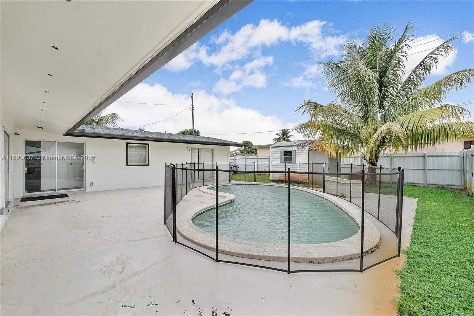 Small Image of 2261 UTOPIA DR, Miramar Number 27