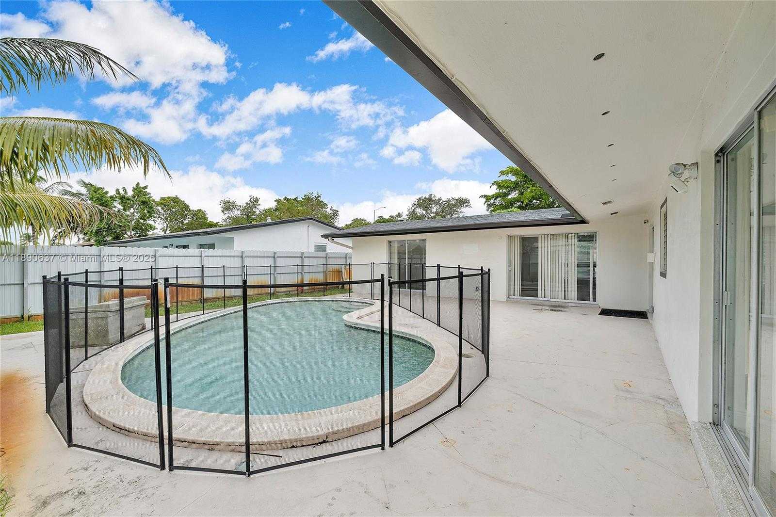 Small Image of 2261 UTOPIA DR, Miramar Number 29