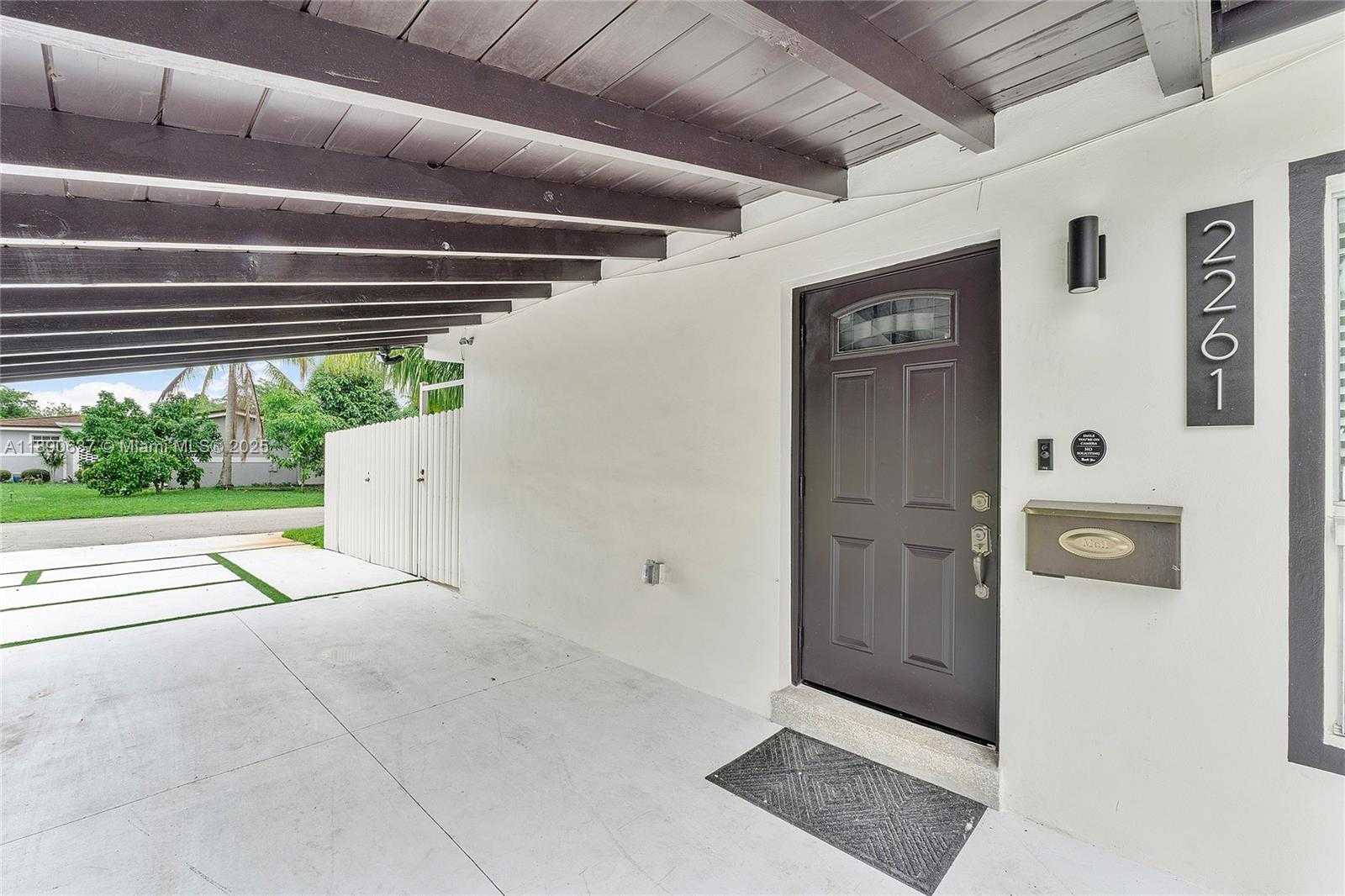 Small Image of 2261 UTOPIA DR, Miramar Number 30