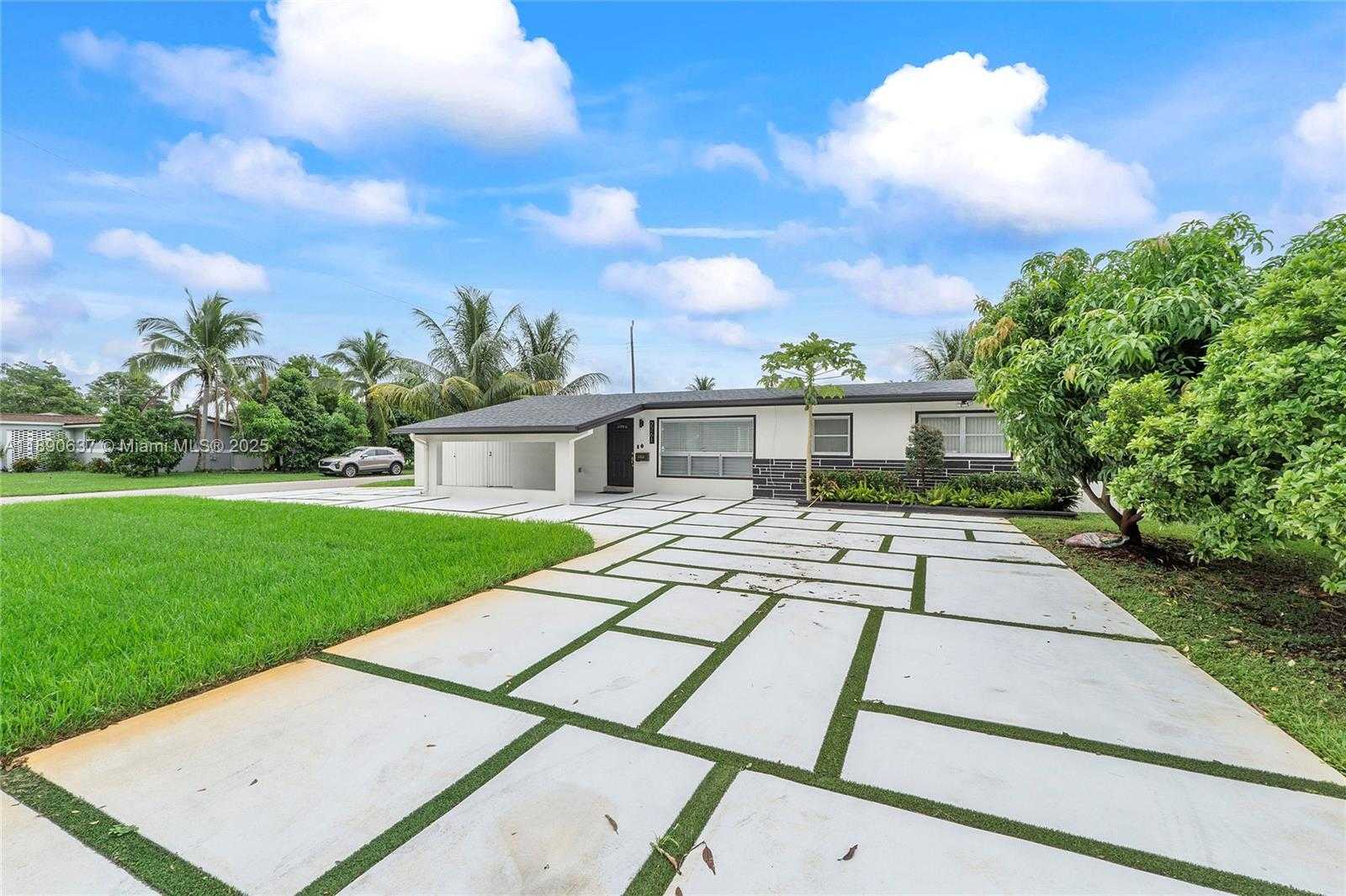 Small Image of 2261 UTOPIA DR, Miramar Number 32
