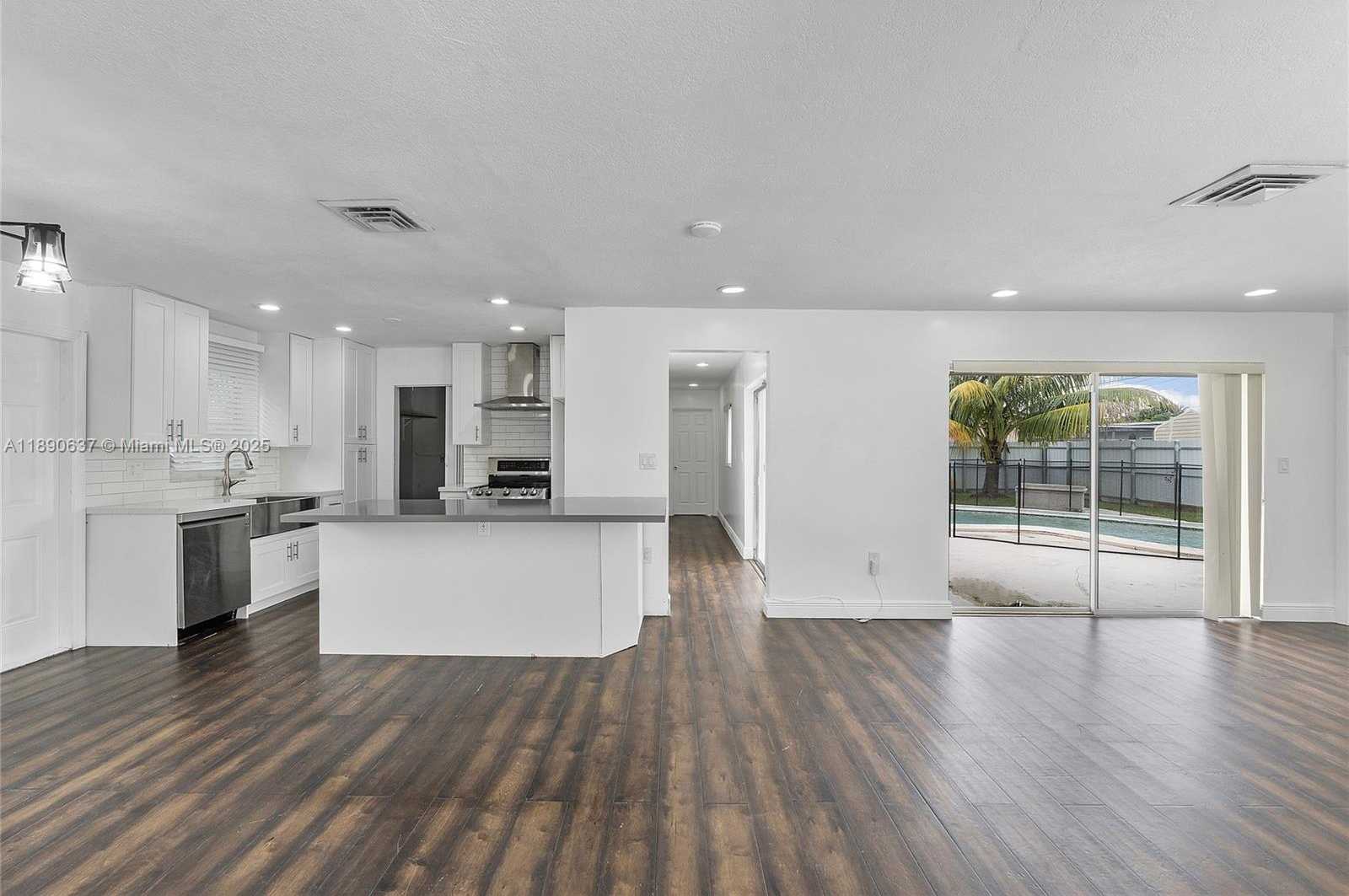 Small Image of 2261 UTOPIA DR, Miramar Number 5