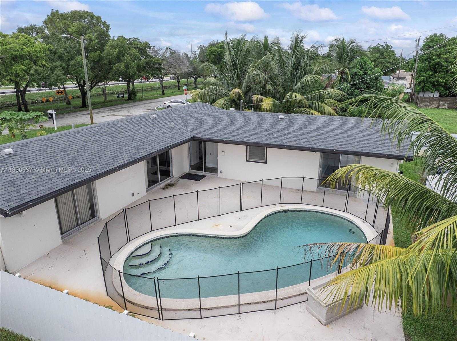 Small Image of 2261 UTOPIA DR, Miramar Number 8