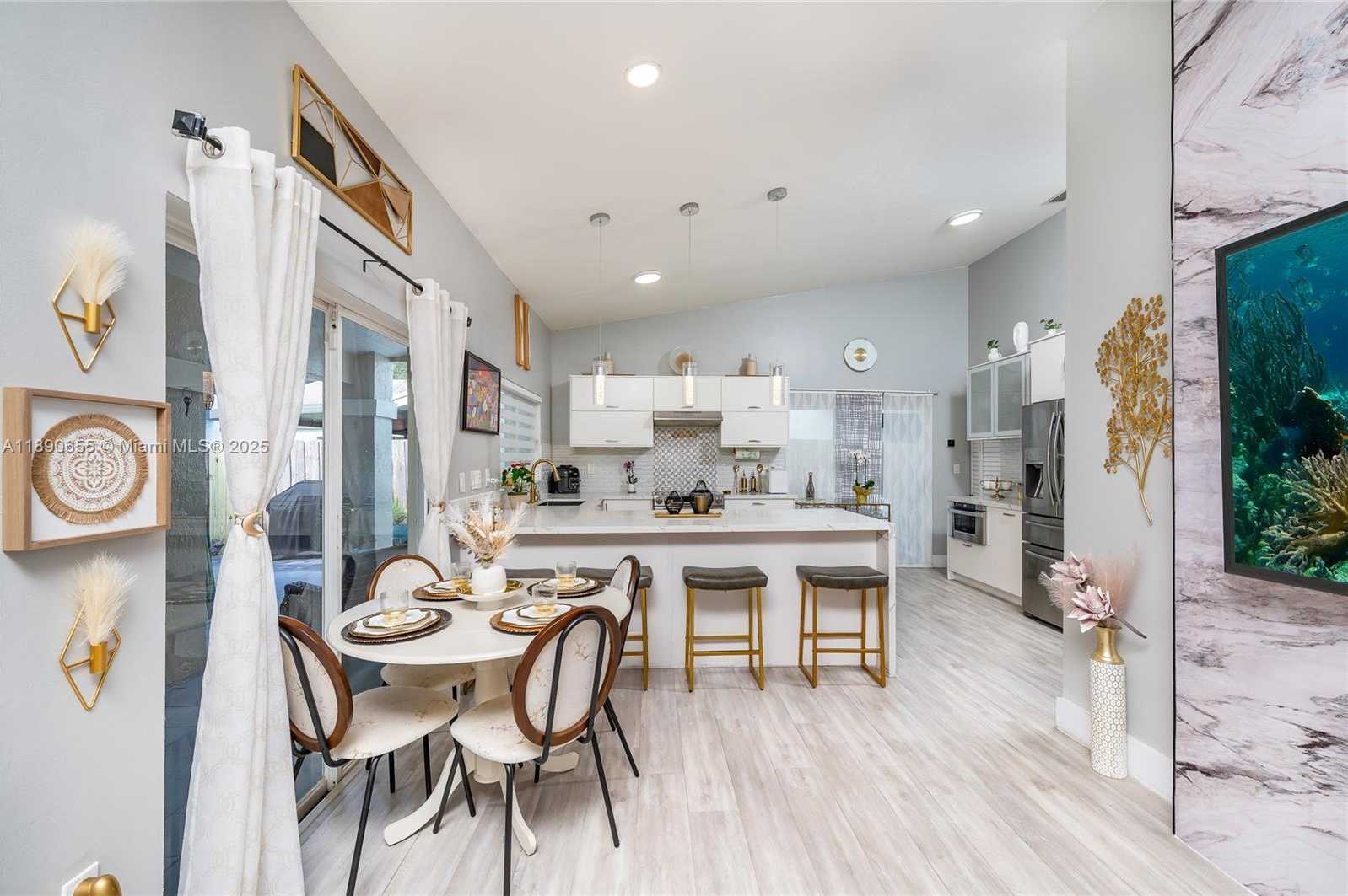 Small Image of 10048 SOUTH WEST 221ST ST, Cutler Bay Number 11
