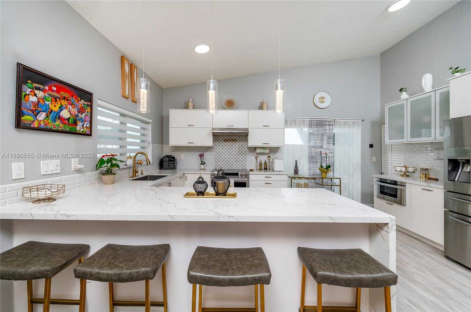 Small Image of 10048 SOUTH WEST 221ST ST, Cutler Bay Number 13