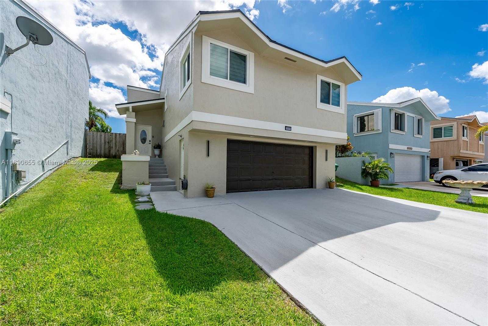 Small Image of 10048 SOUTH WEST 221ST ST, Cutler Bay Number 2