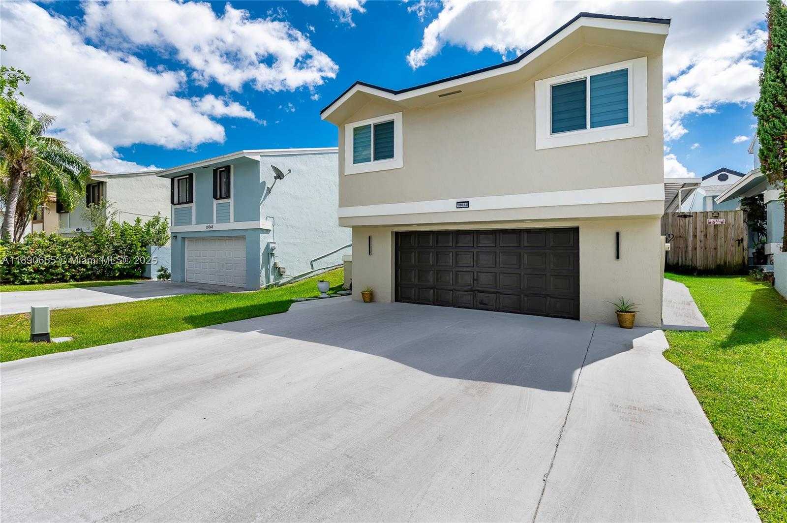 Small Image of 10048 SOUTH WEST 221ST ST, Cutler Bay Number 3