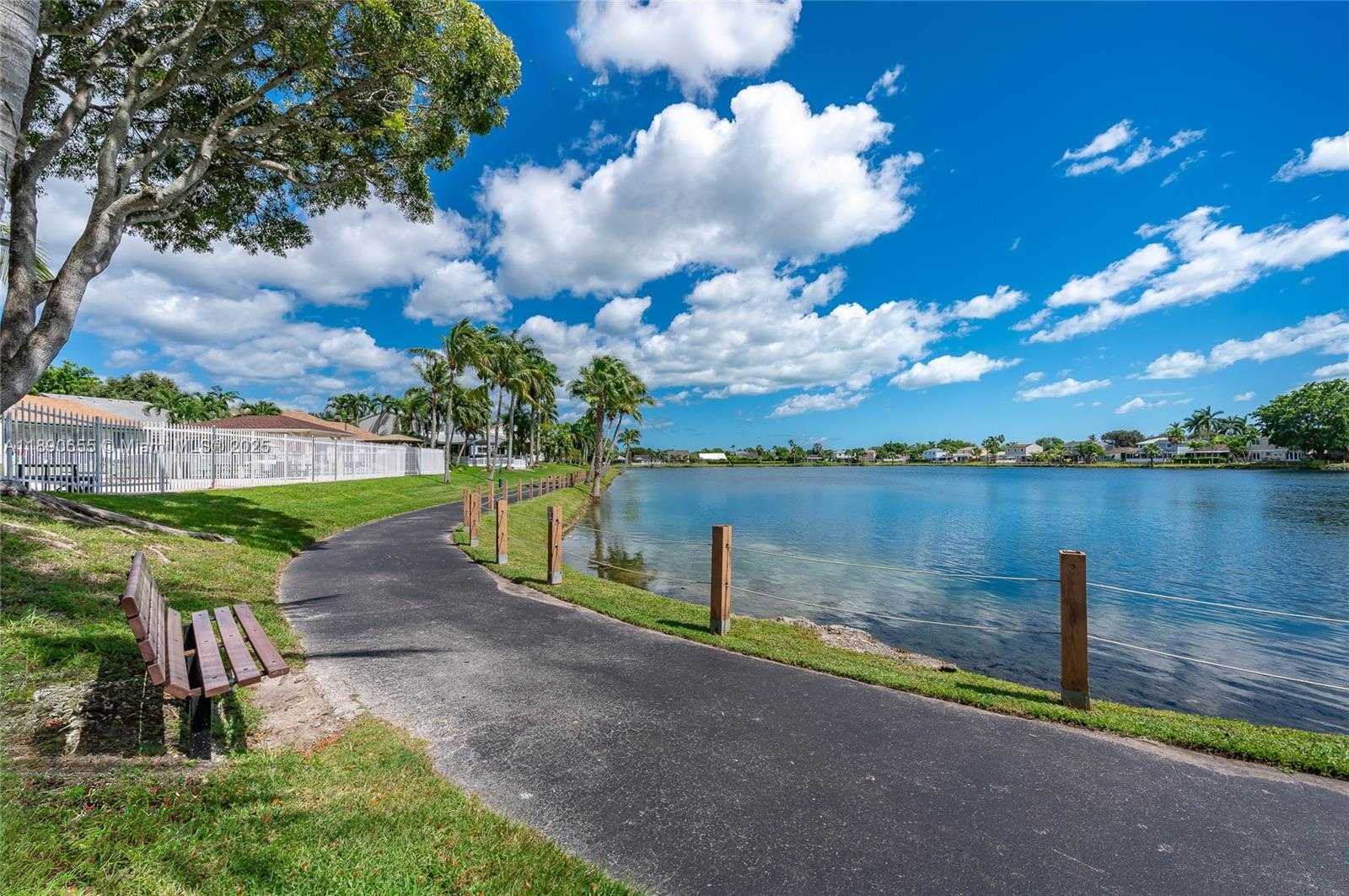 Small Image of 10048 SOUTH WEST 221ST ST, Cutler Bay Number 39