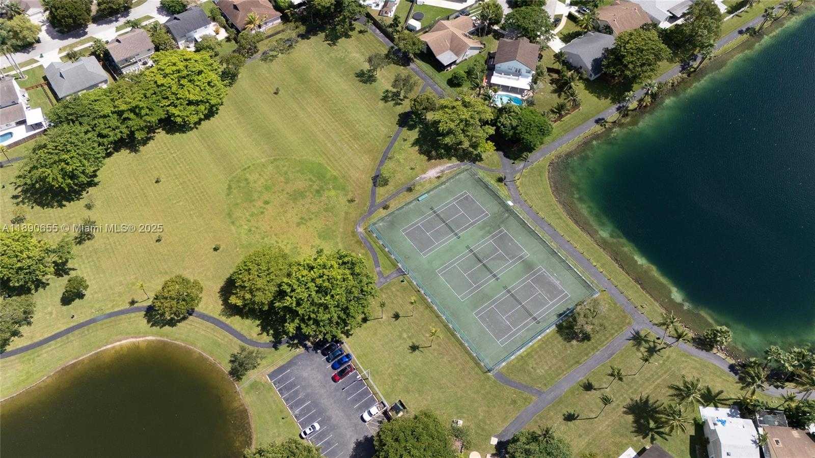 Small Image of 10048 SOUTH WEST 221ST ST, Cutler Bay Number 40