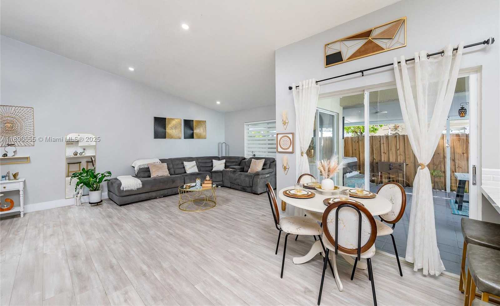 Small Image of 10048 SOUTH WEST 221ST ST, Cutler Bay Number 8