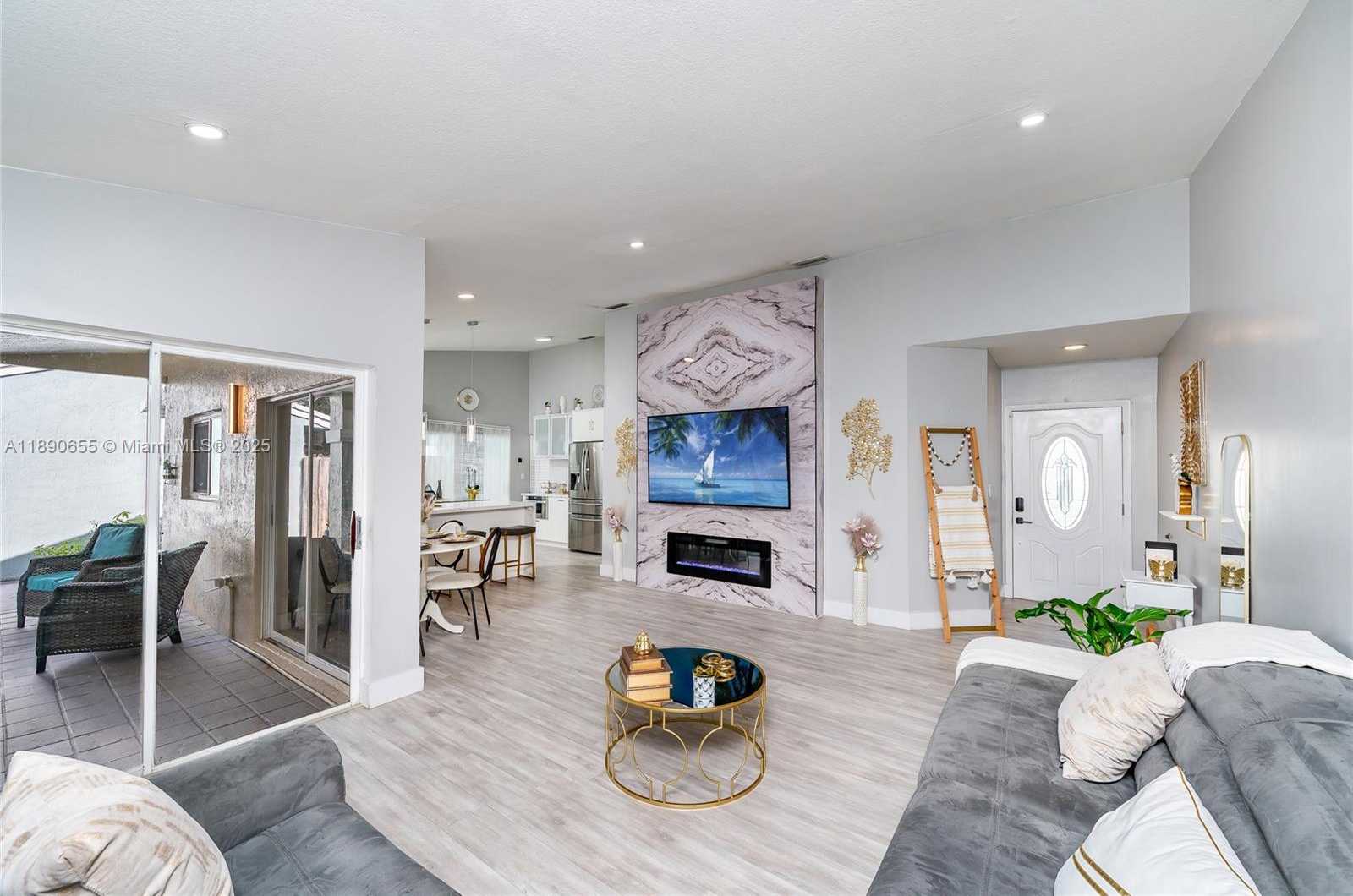 Small Image of 10048 SOUTH WEST 221ST ST, Cutler Bay Number 9