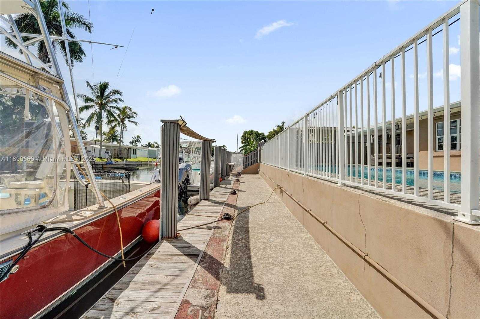 Small Image of 2624 NASSAU LN, Fort Lauderdale Number 25
