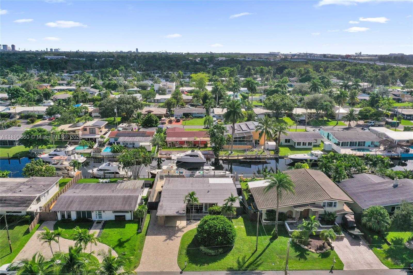 Small Image of 2624 NASSAU LN, Fort Lauderdale Number 27