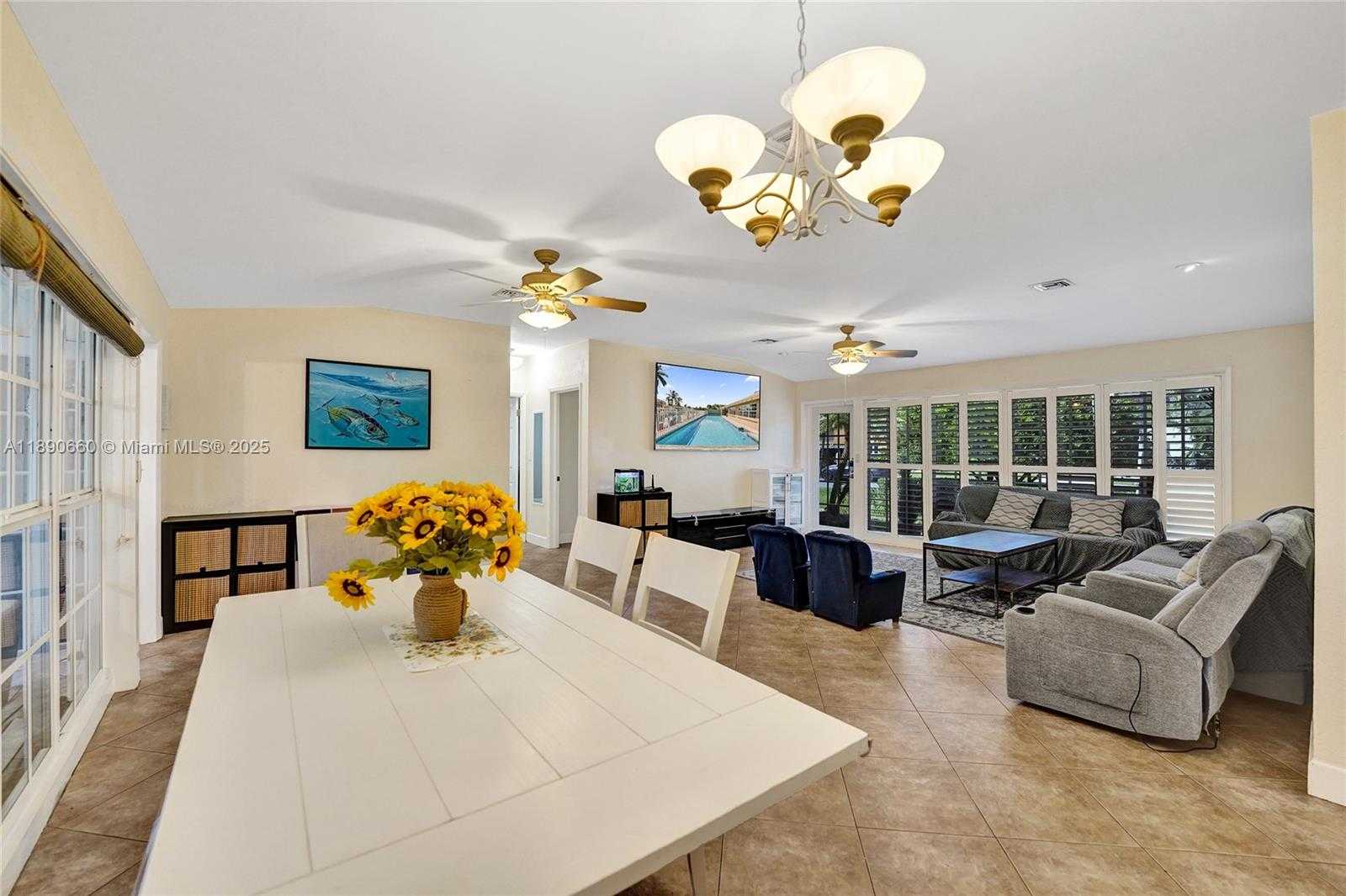 Small Image of 2624 NASSAU LN, Fort Lauderdale Number 8